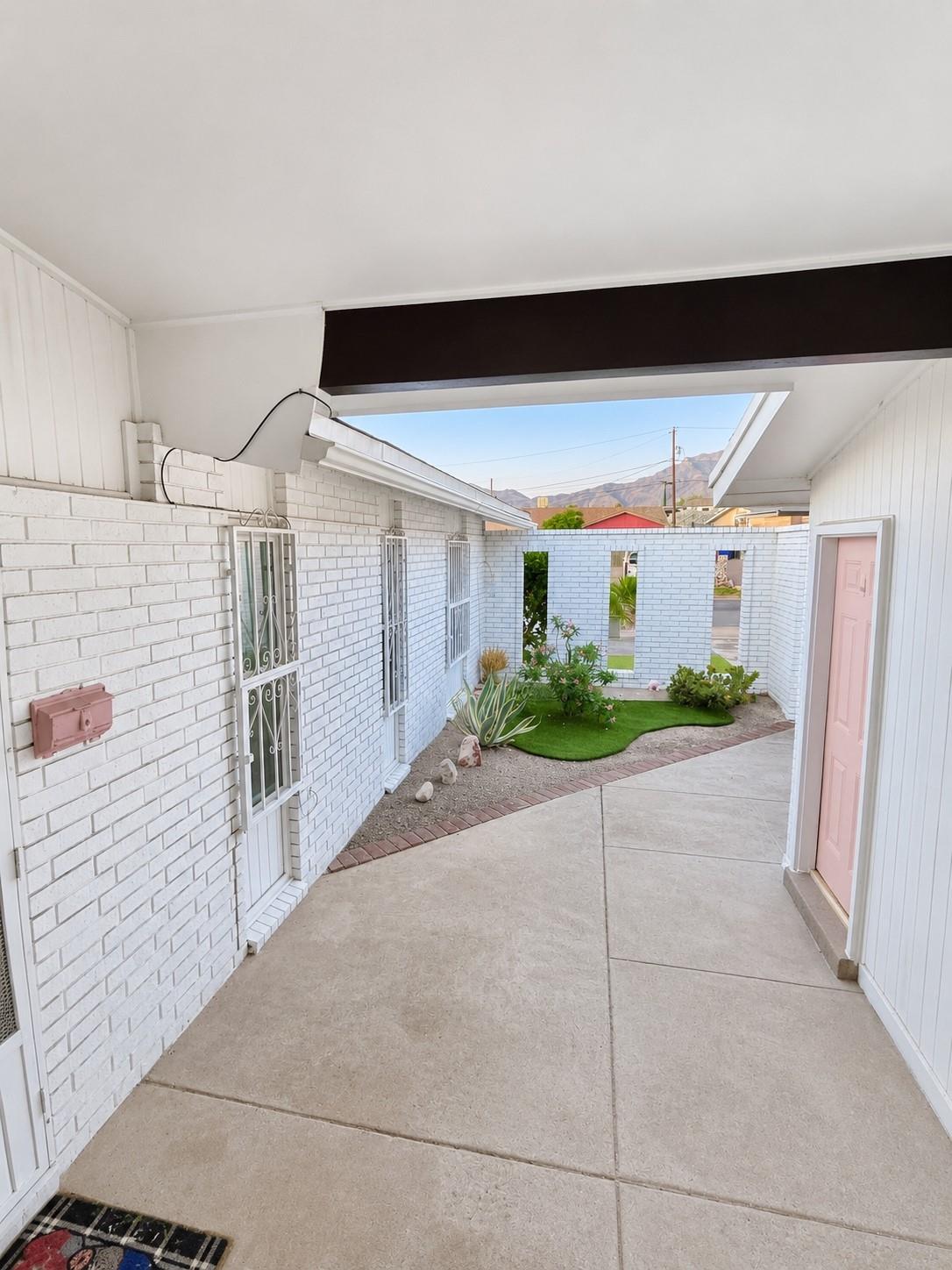 main property photo 14
