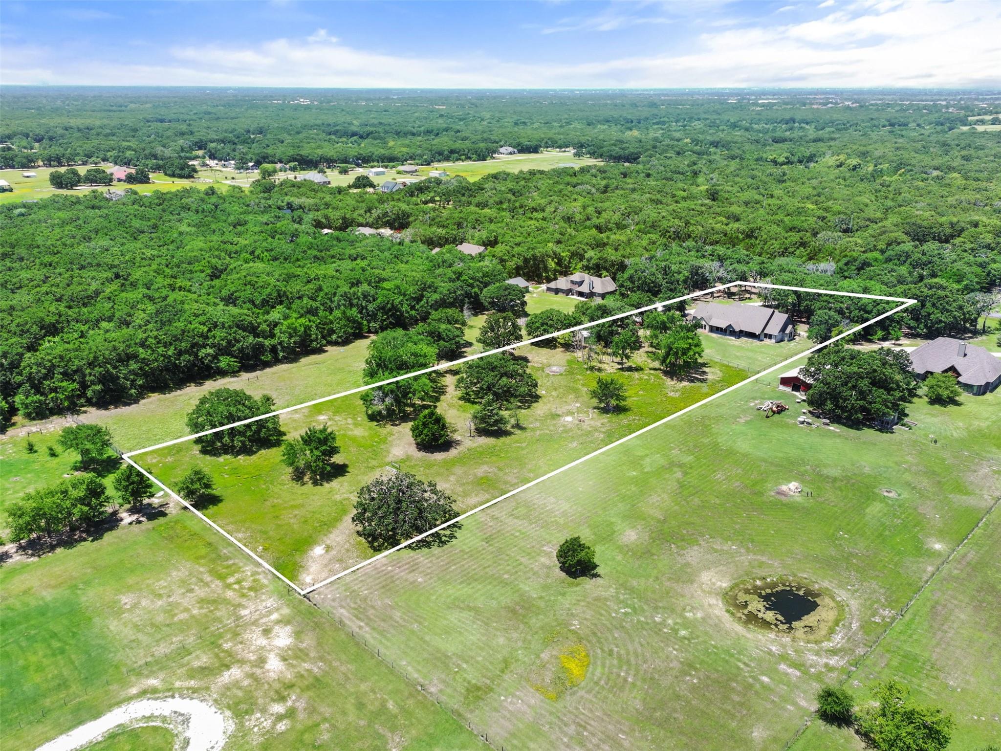 main property photo 30