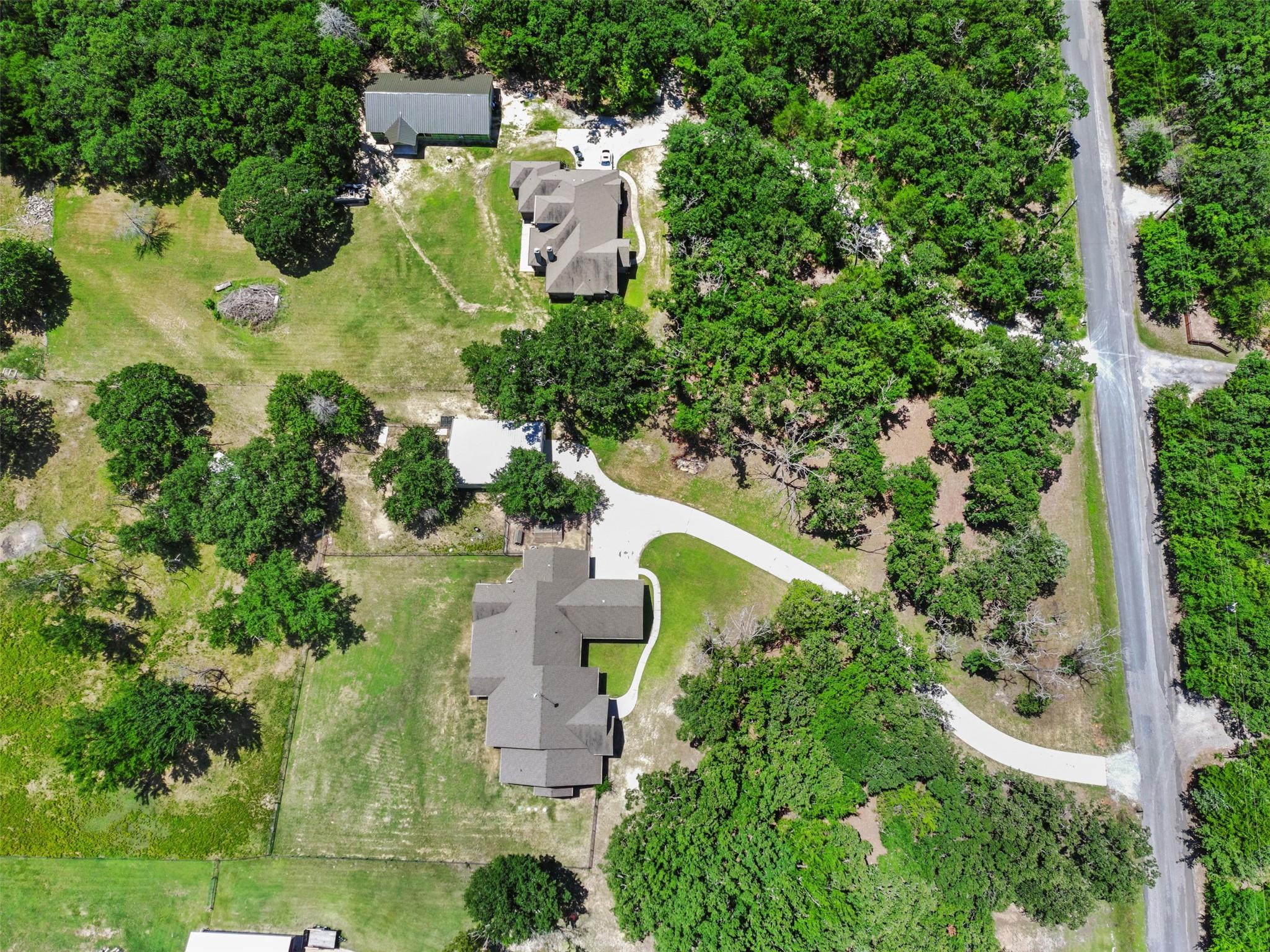 main property photo 31