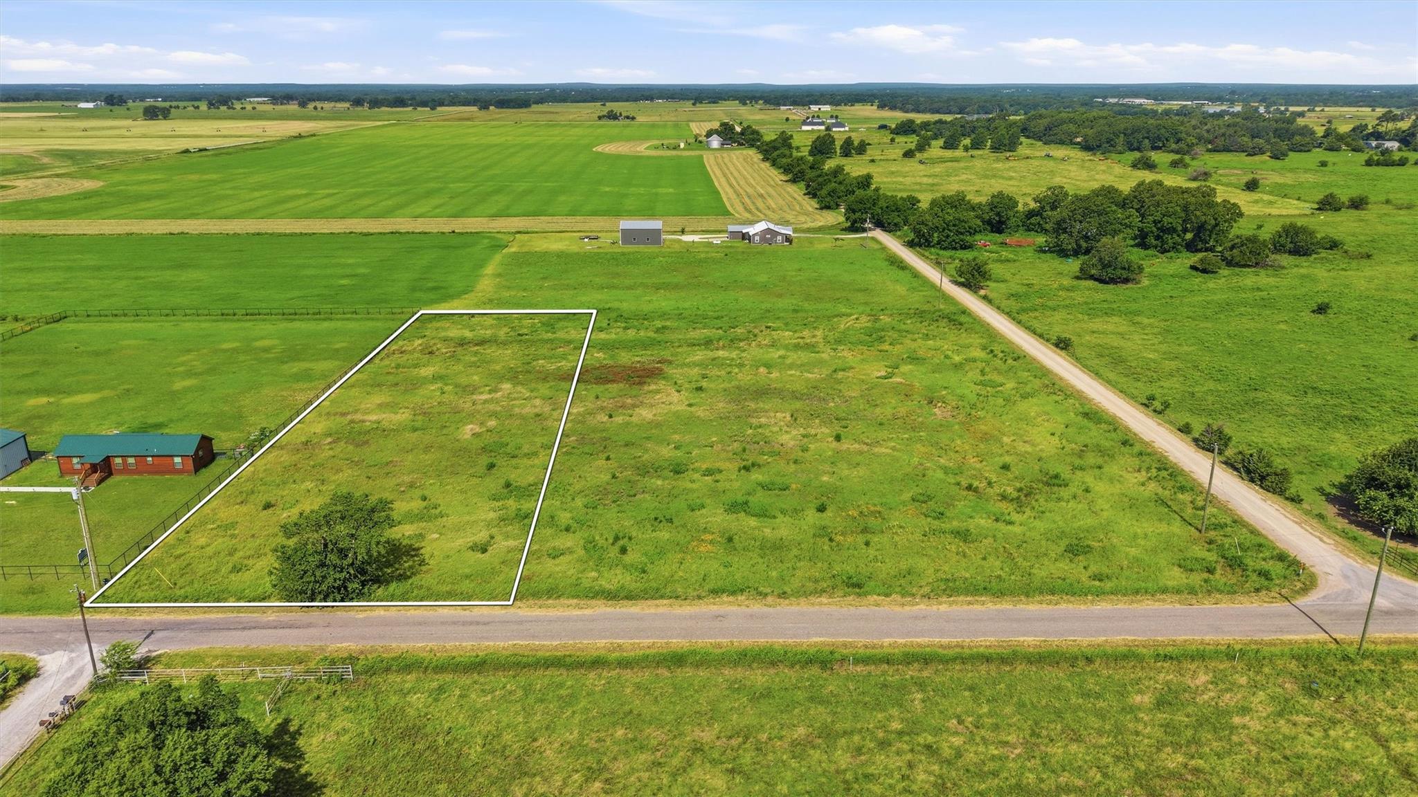 main property photo 6