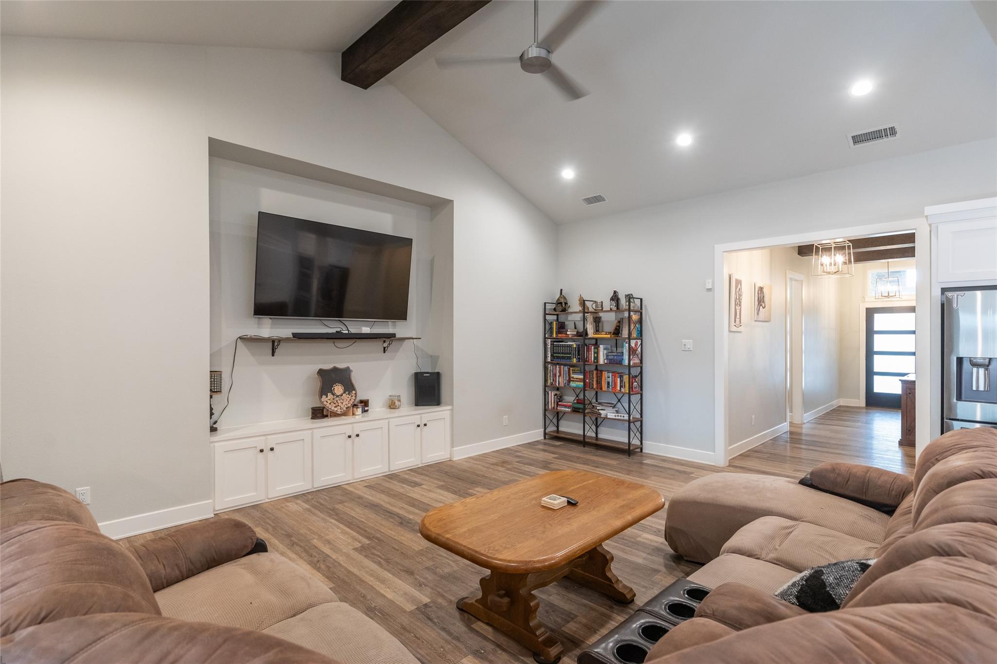 property viewer photo 14