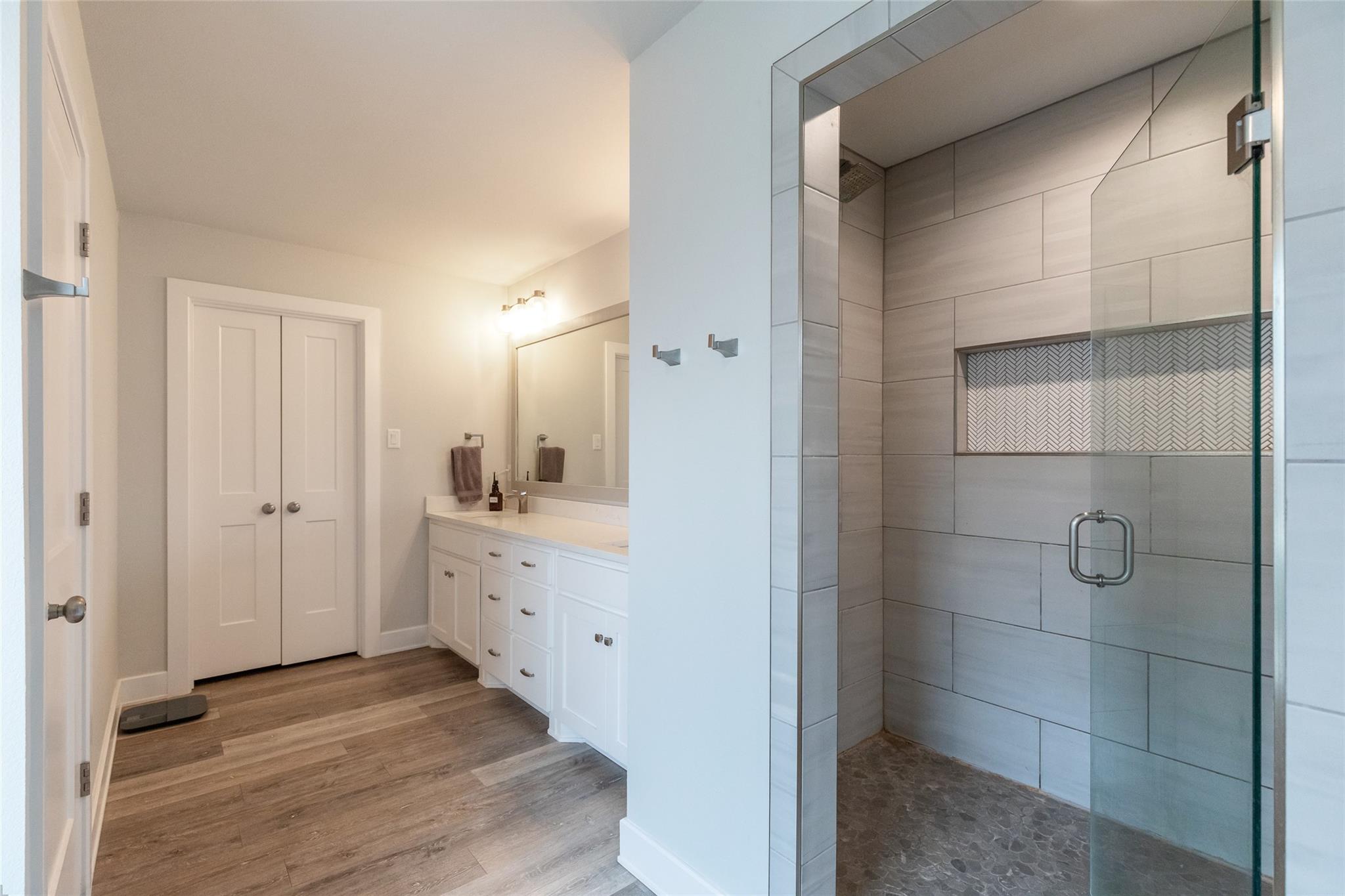 property viewer photo 31