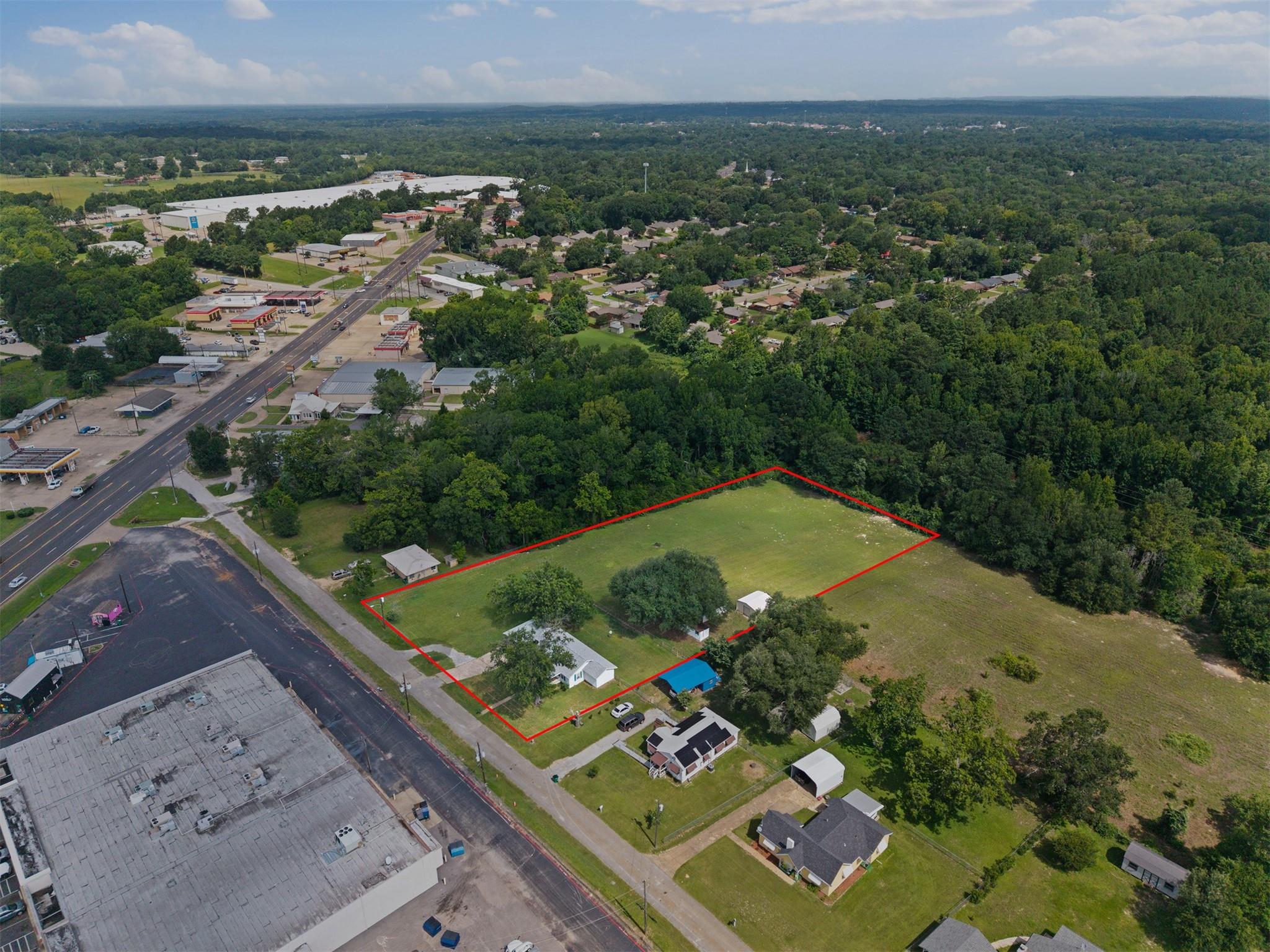 main property photo 9
