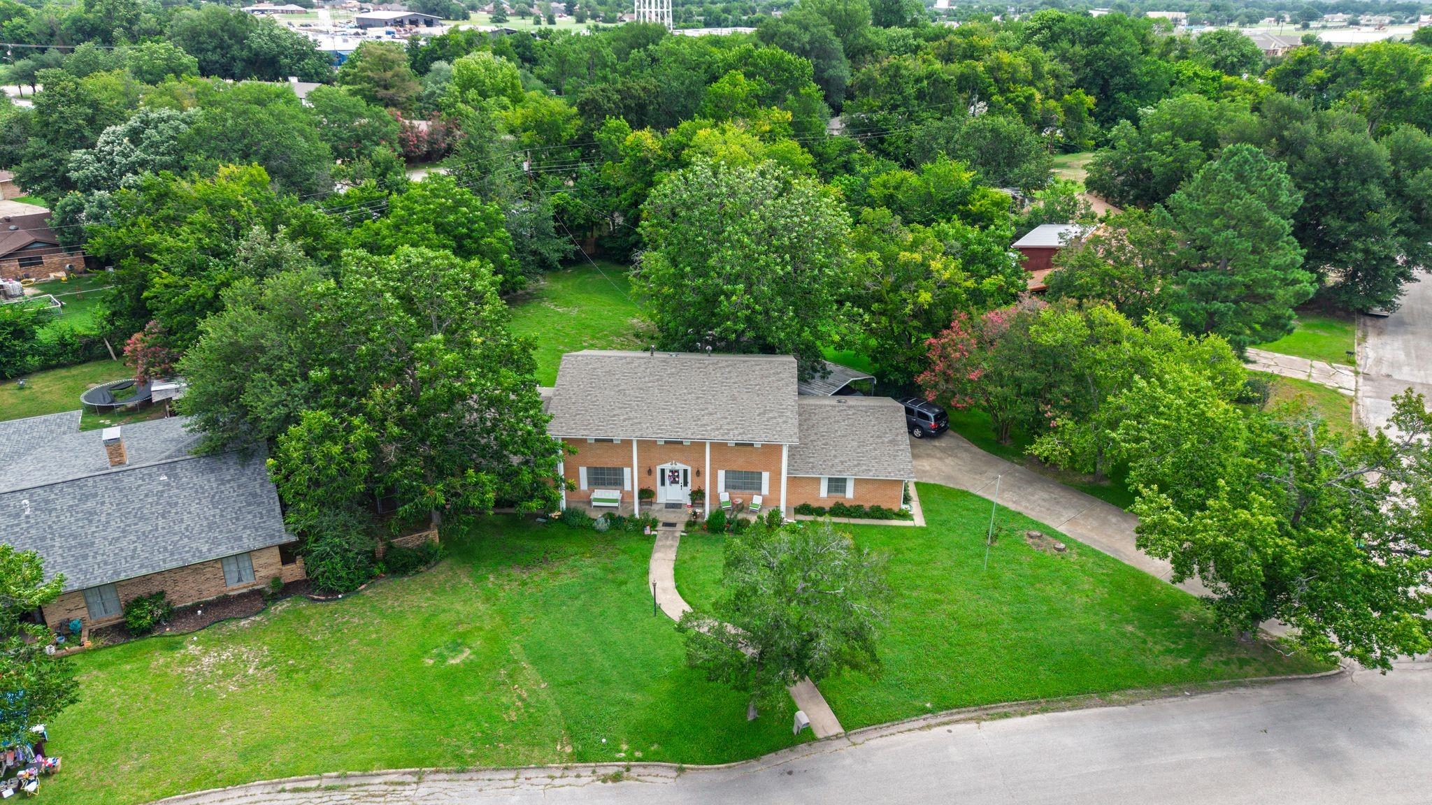 main property photo 34