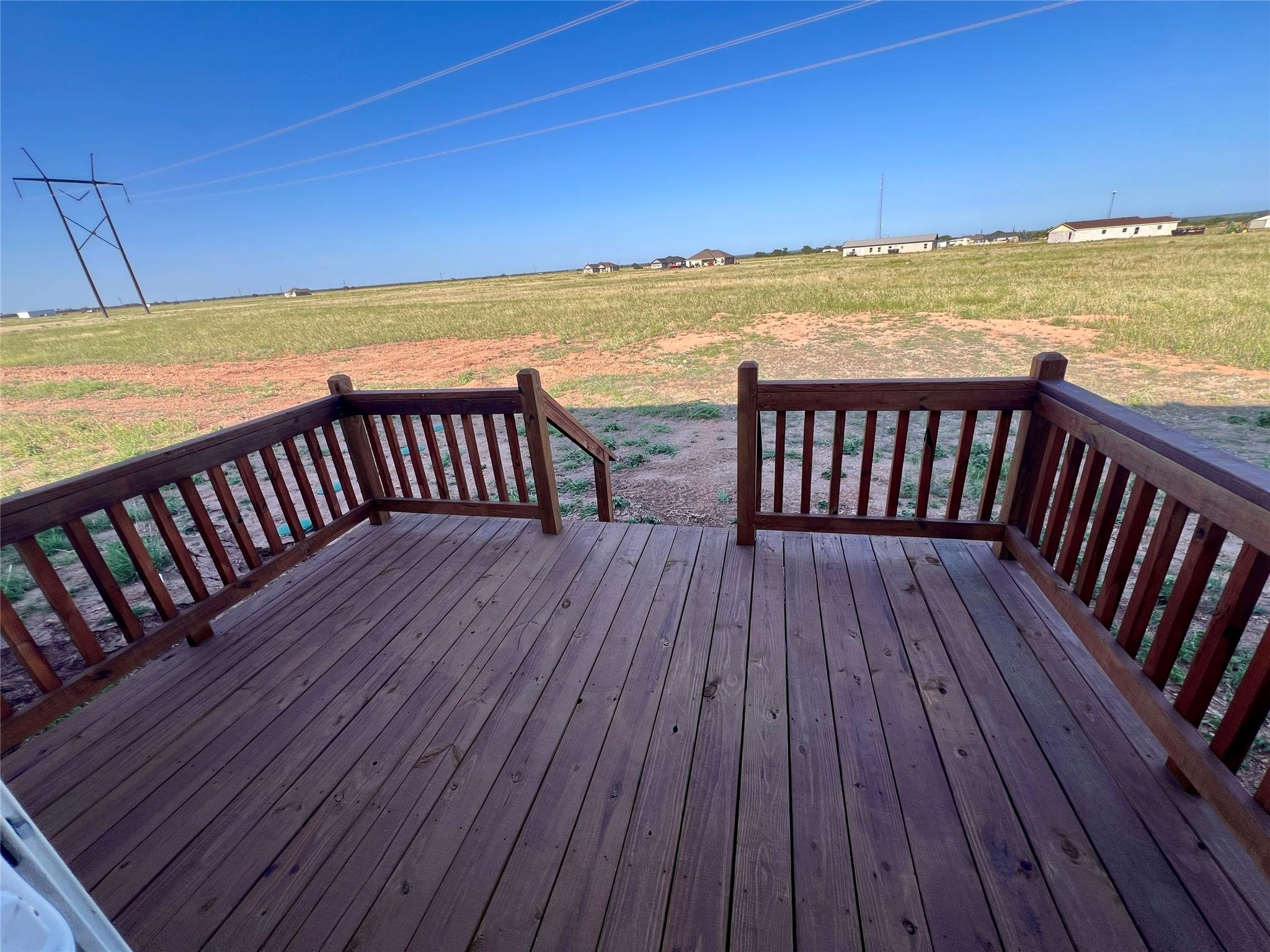 main property photo 28