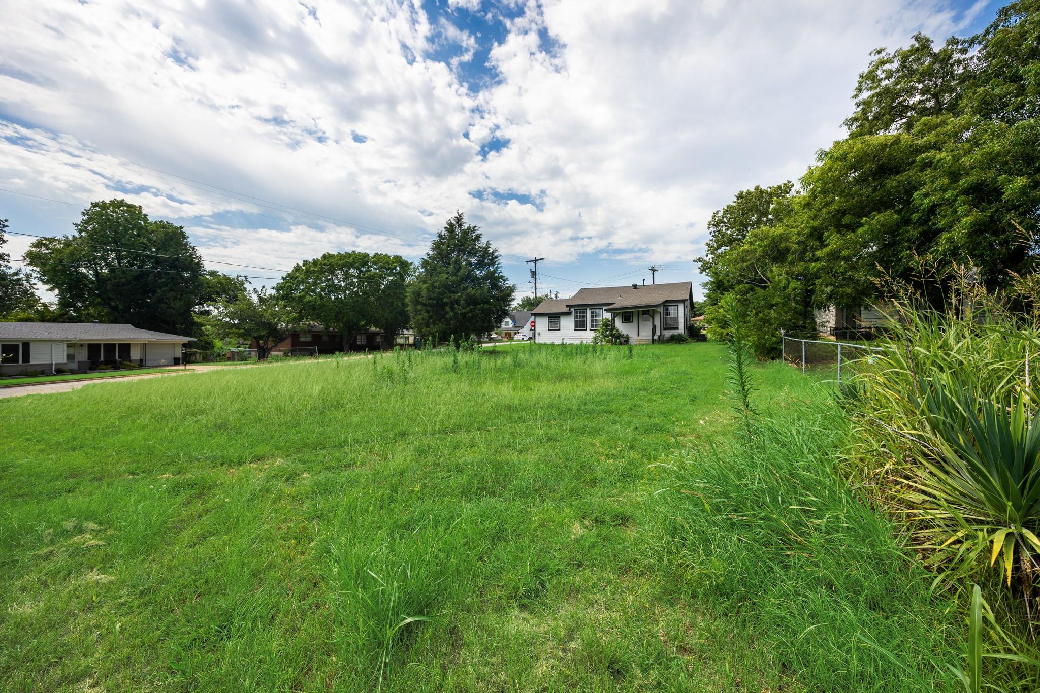 main property photo 17