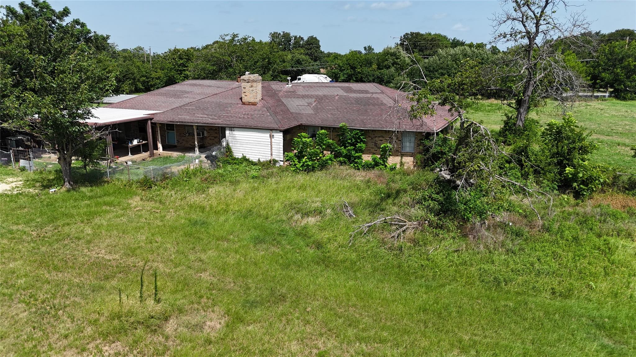 main property photo 31