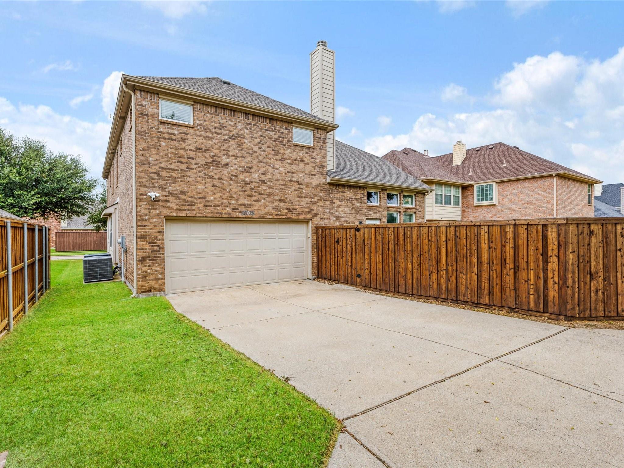 main property photo 34