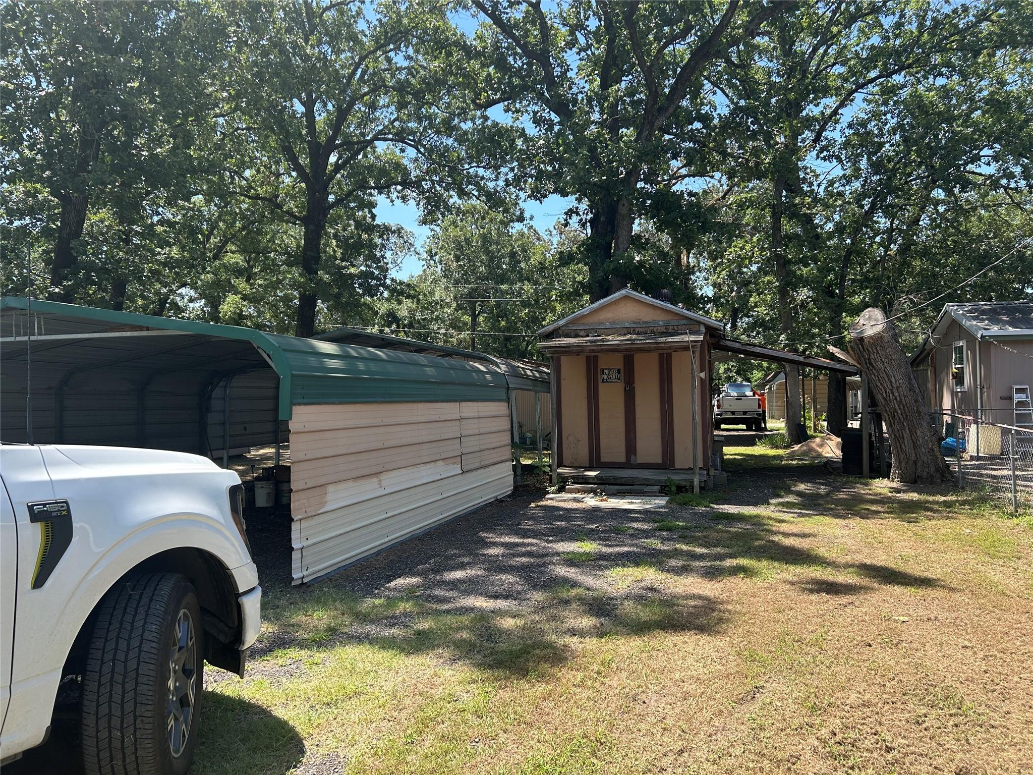 main property photo 15