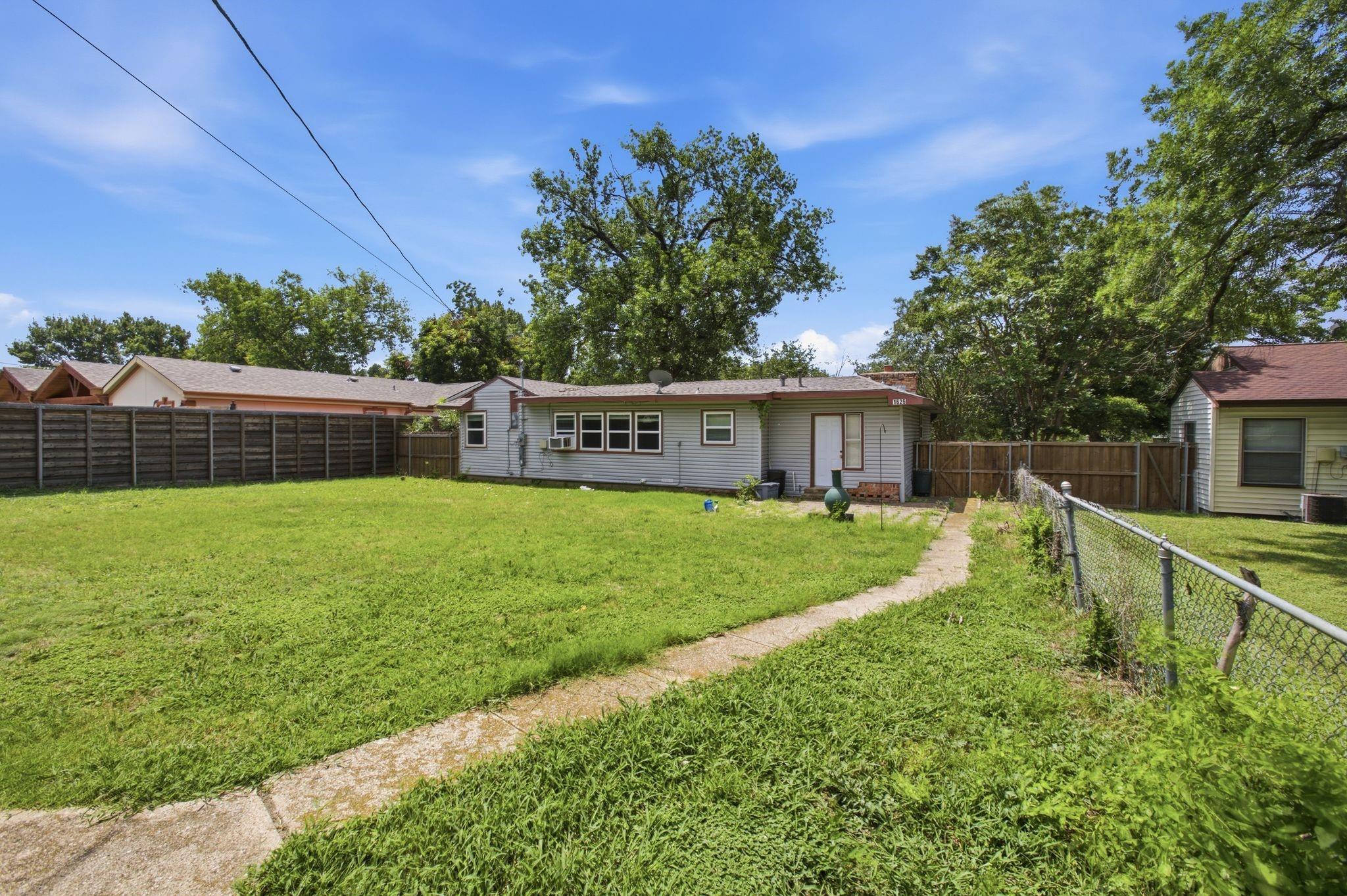 main property photo 30
