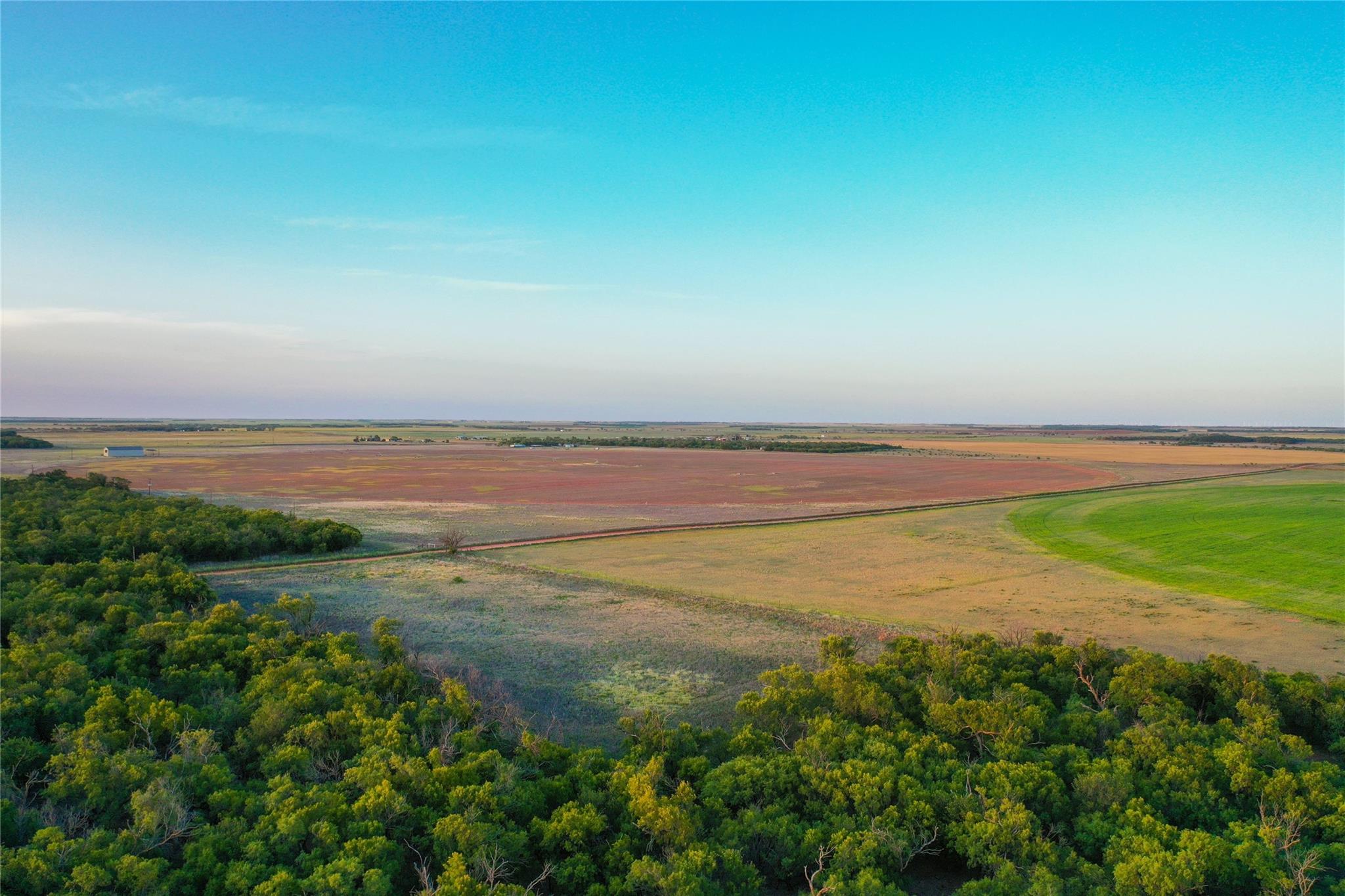 main property photo 10