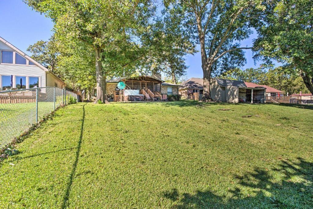 main property photo 31