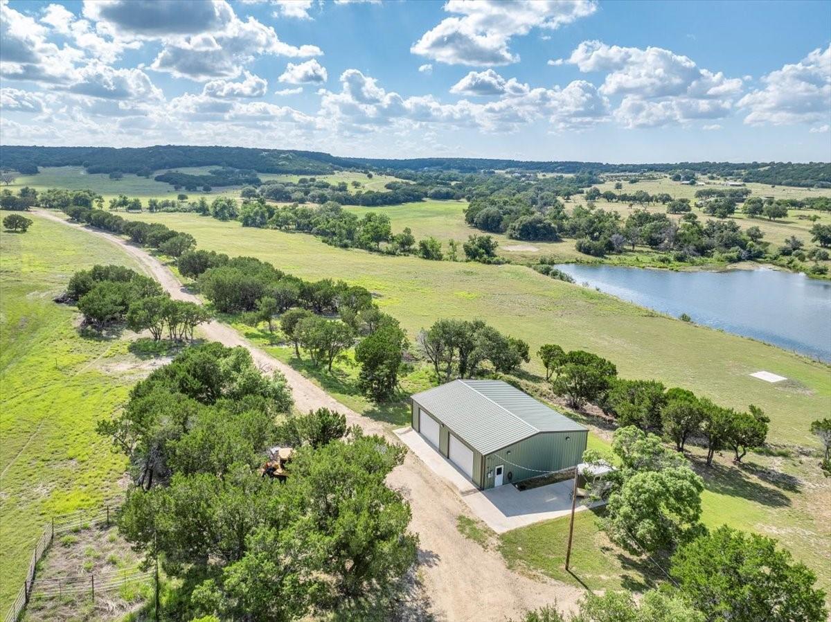 main property photo 16
