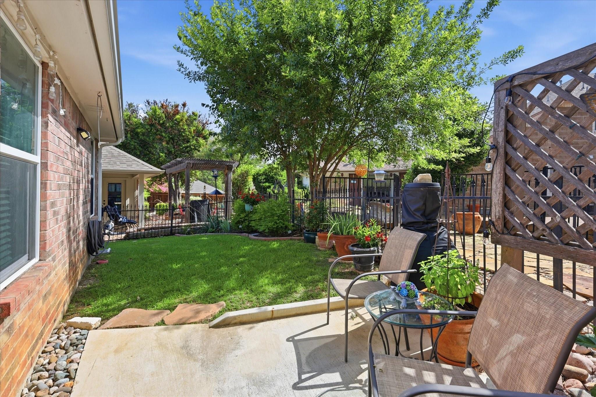 main property photo 31