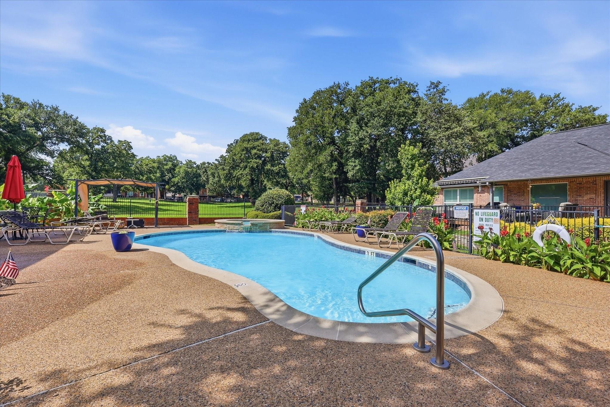 main property photo 33