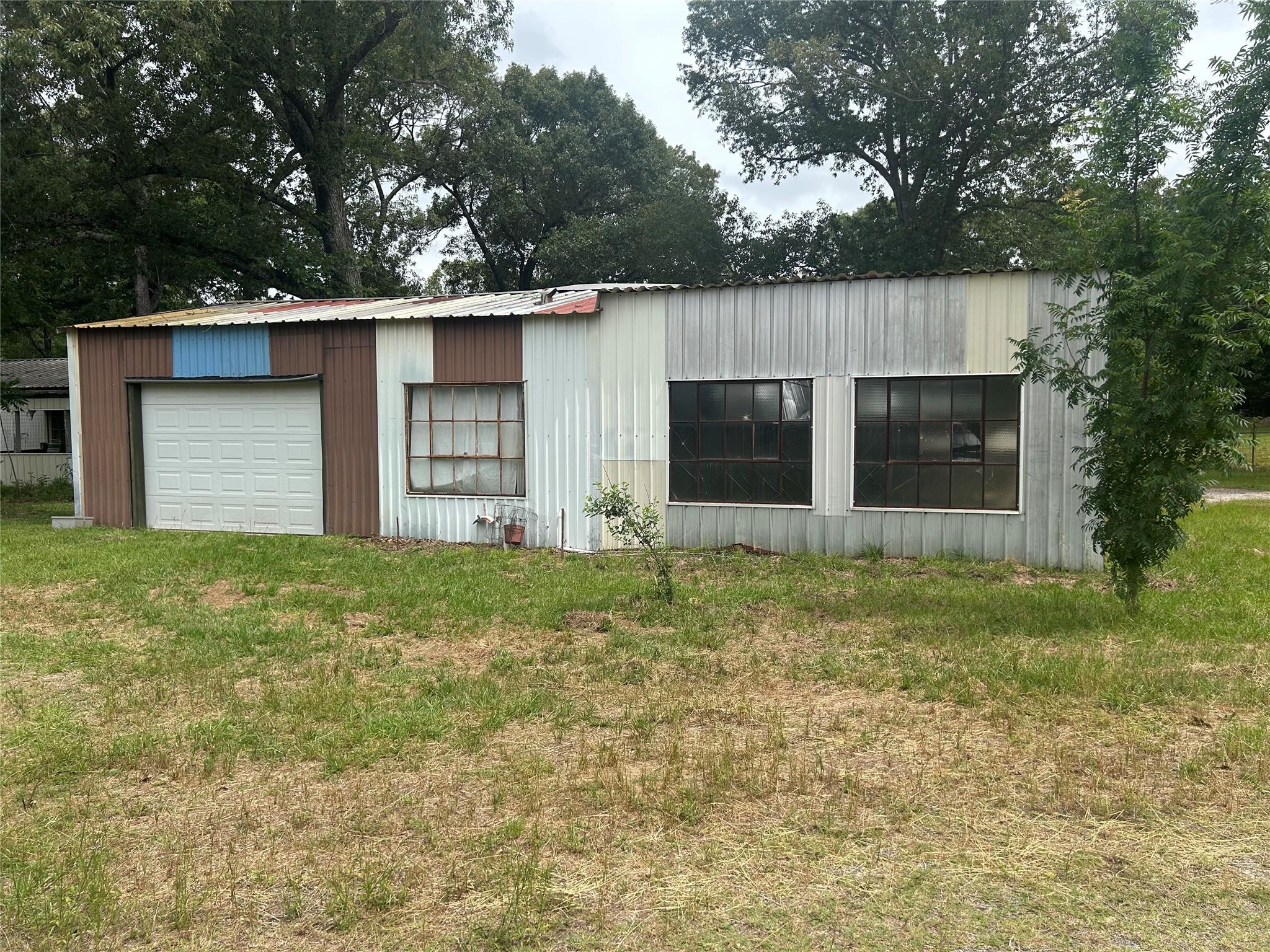 main property photo 30