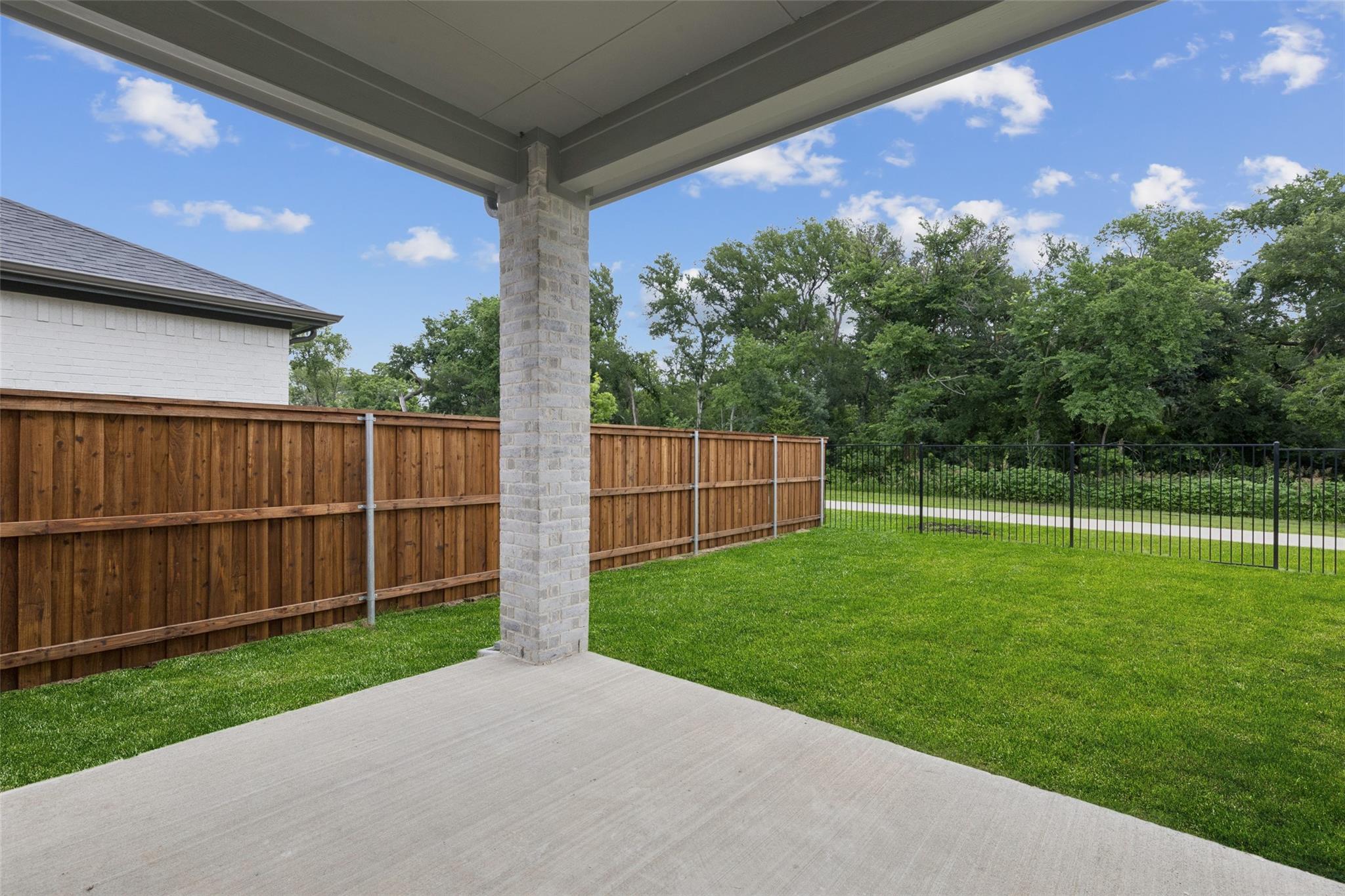 main property photo 21