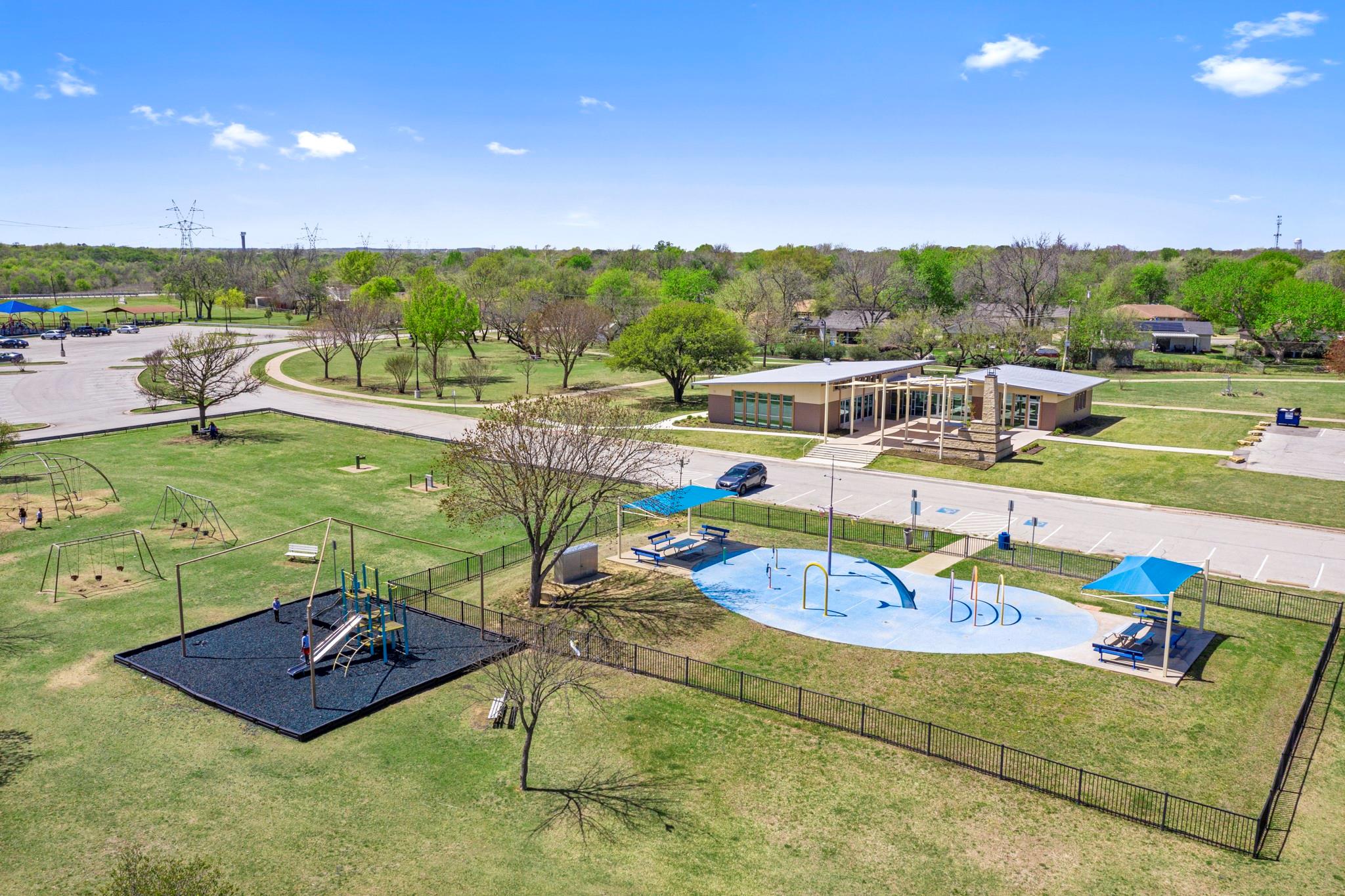 main property photo 6