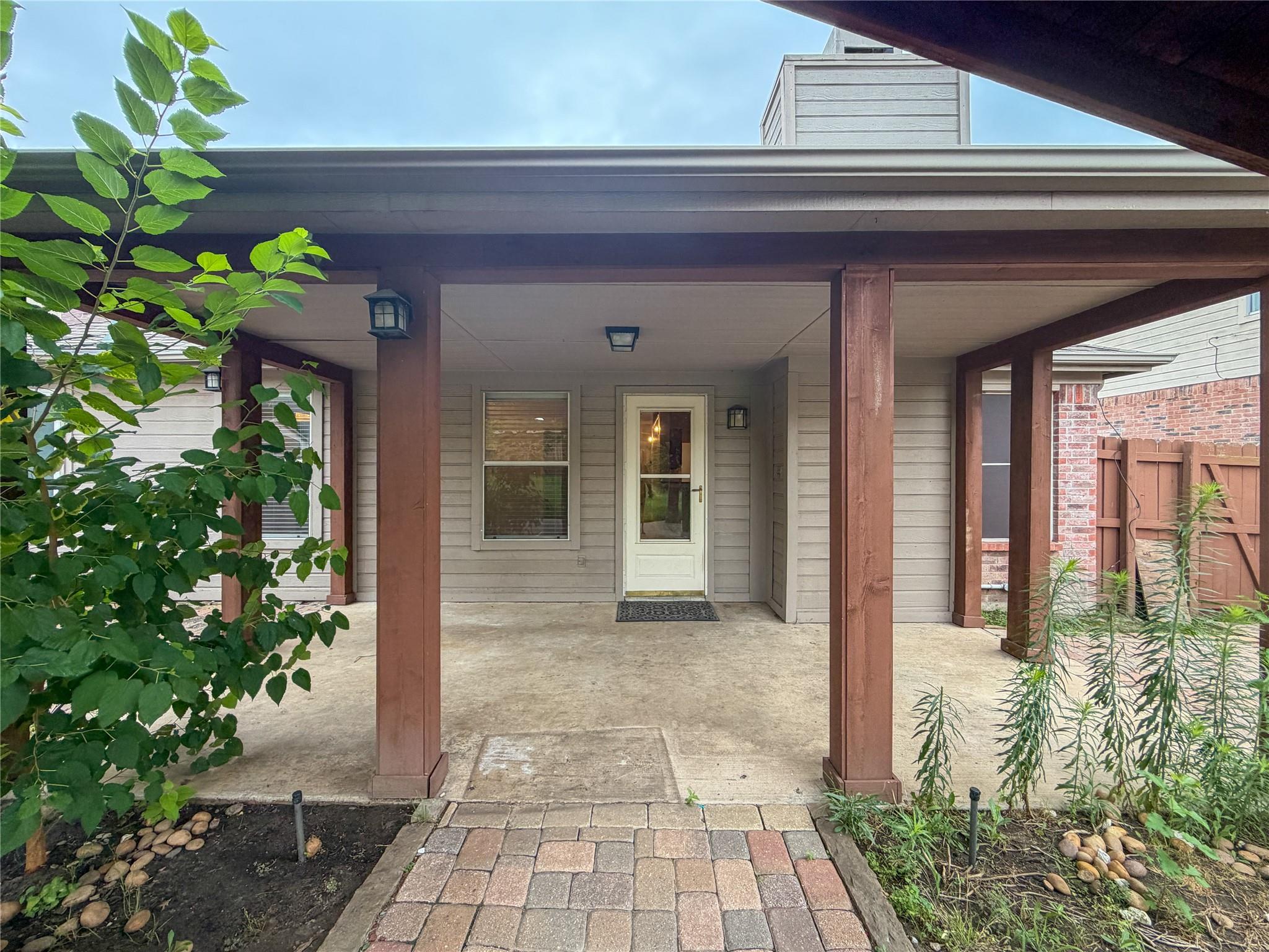 main property photo 18