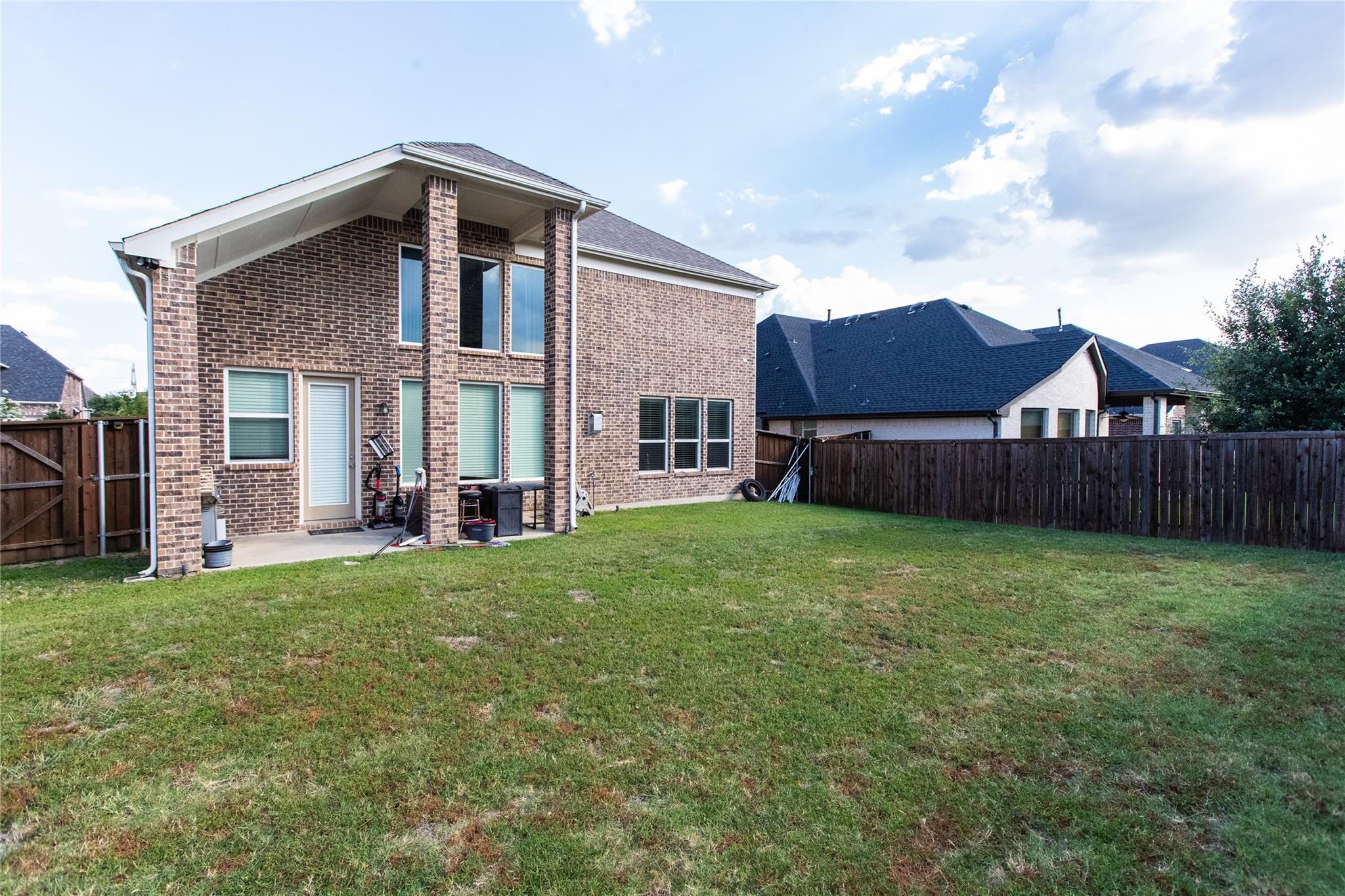 main property photo 33