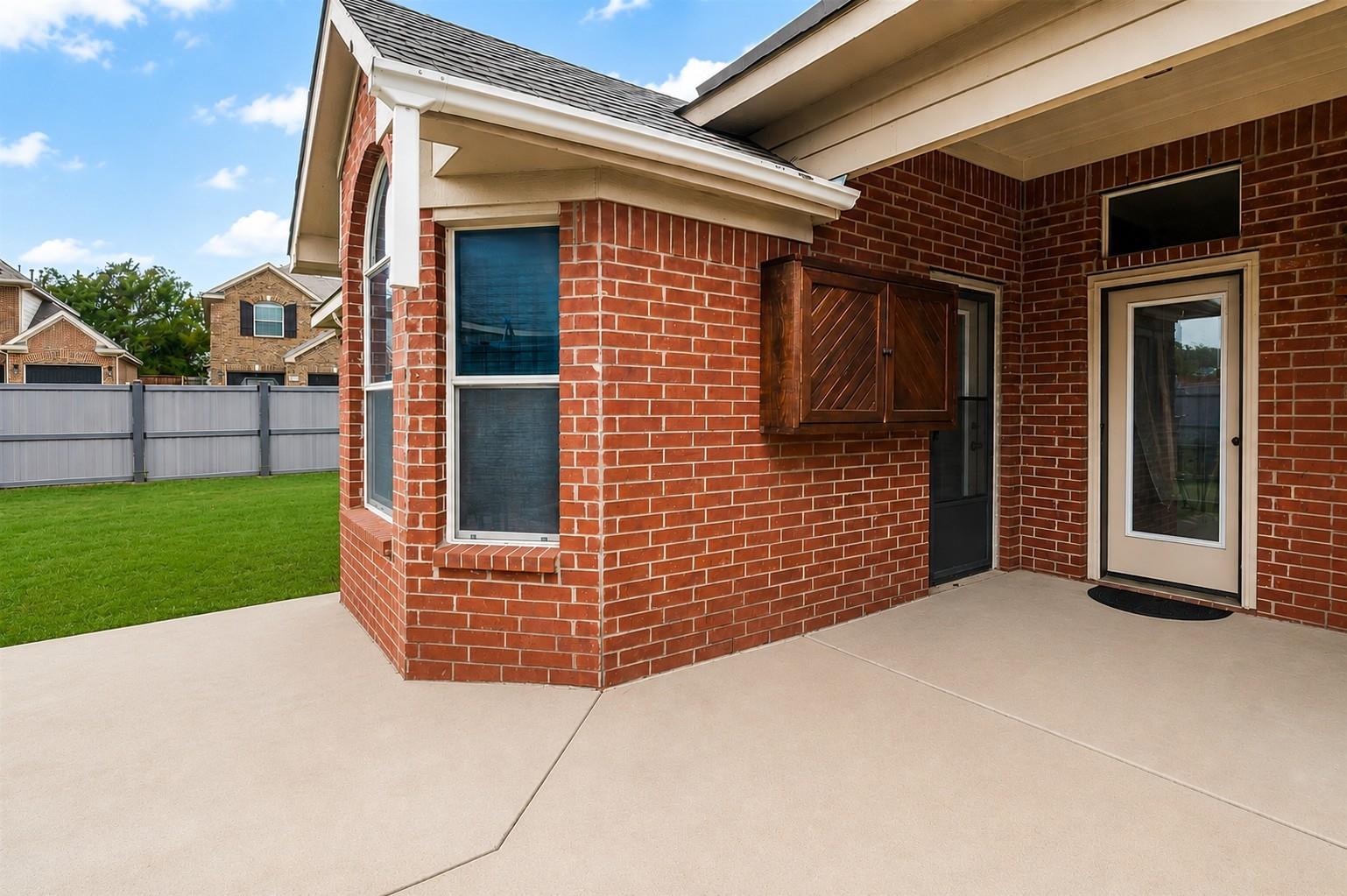 main property photo 20