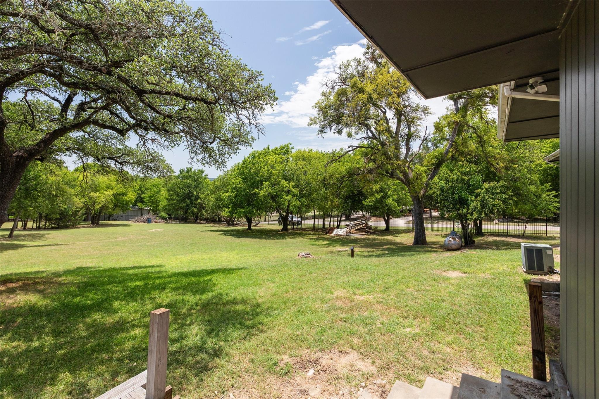 main property photo 34
