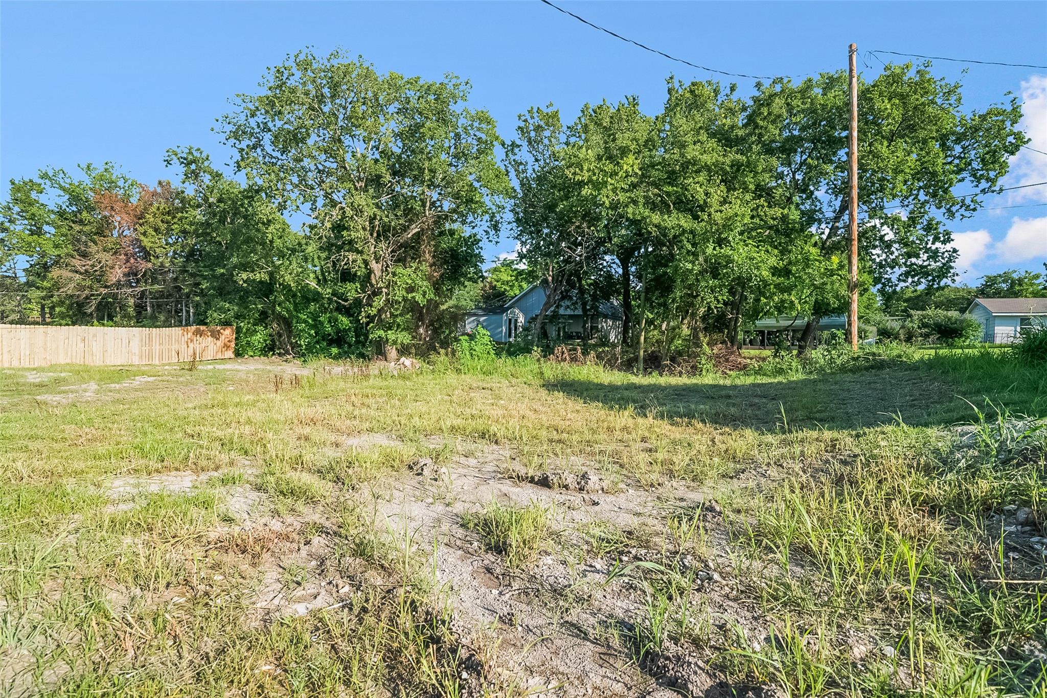 main property photo 26