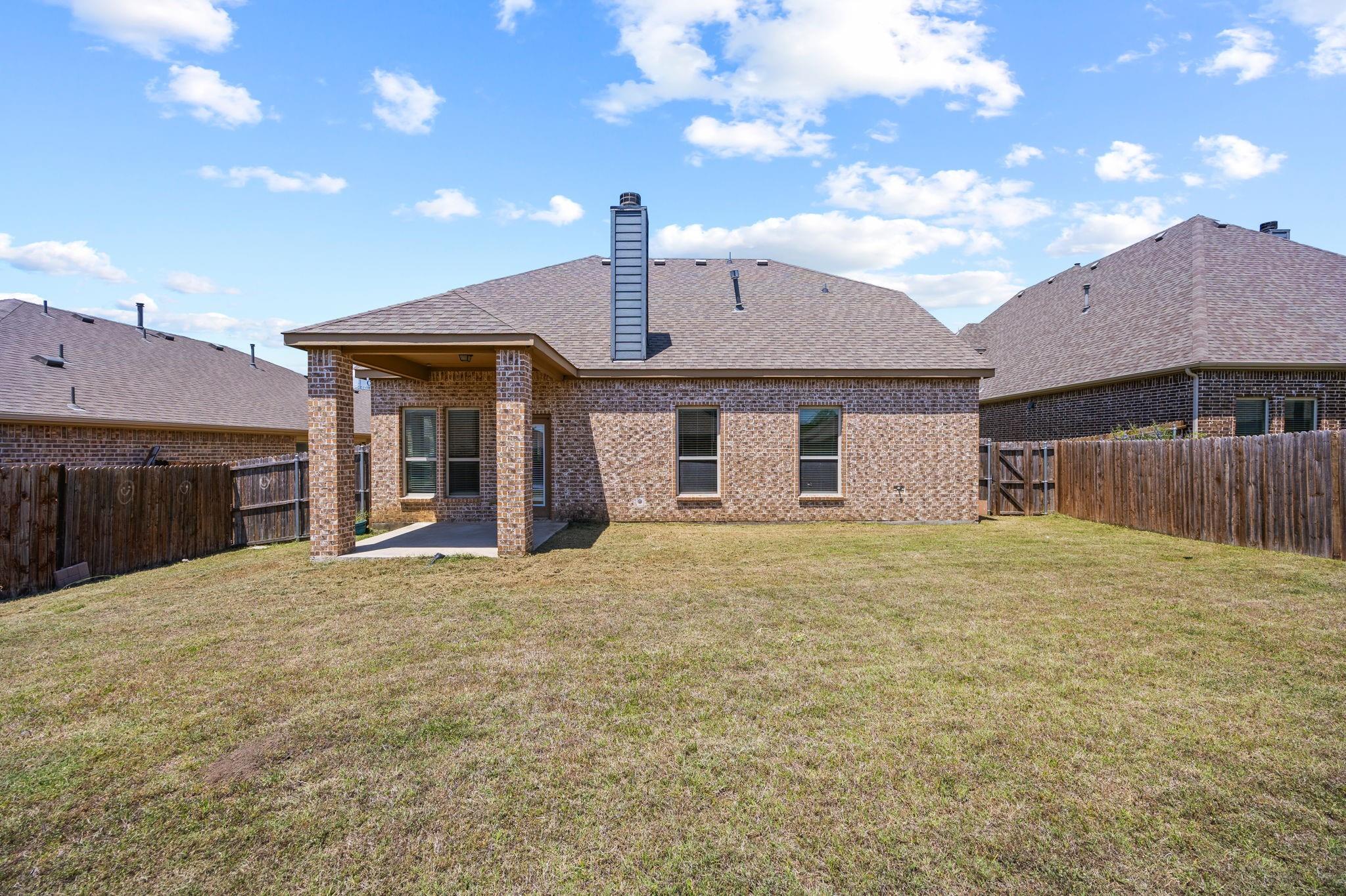 main property photo 33