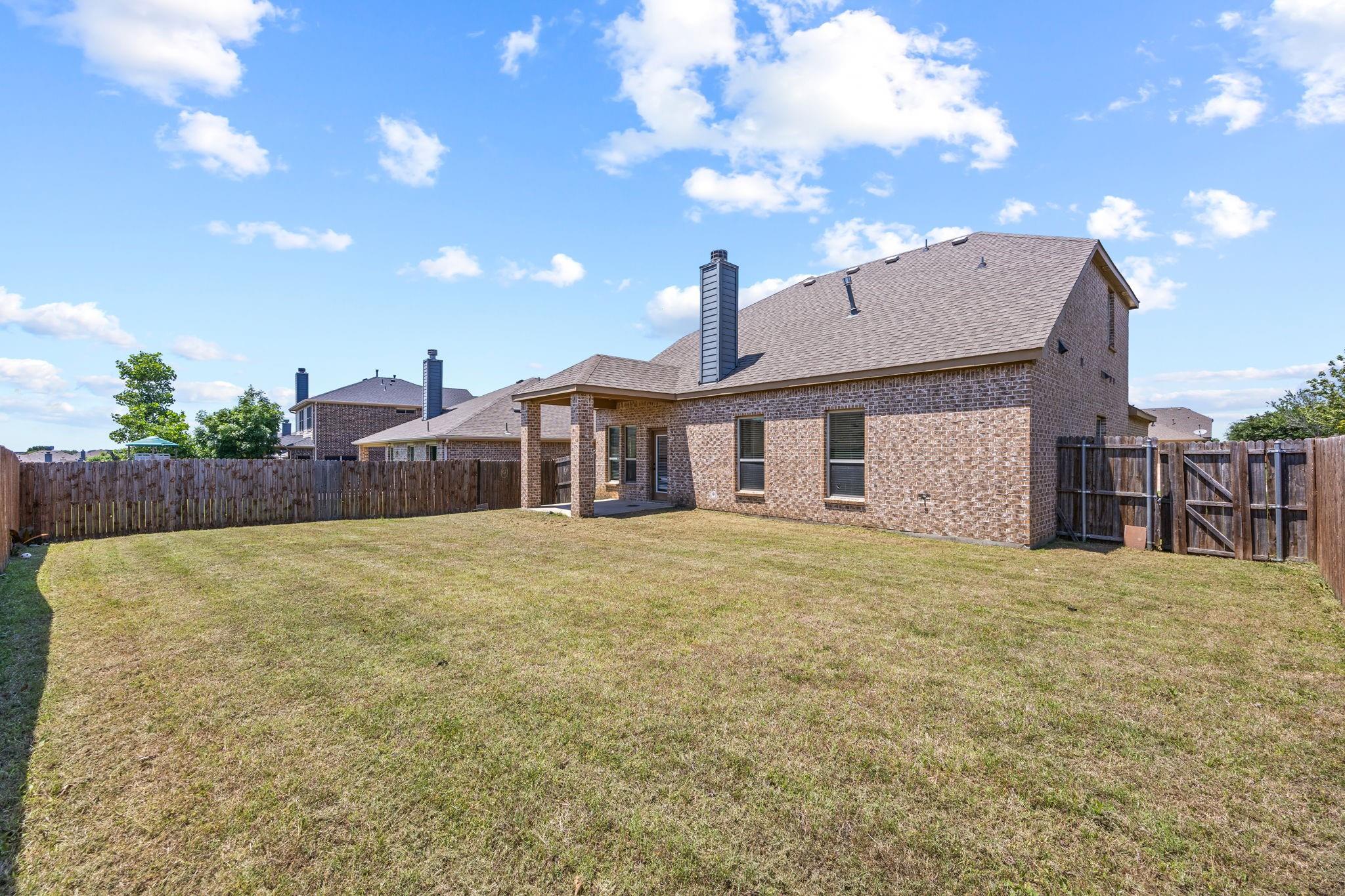 main property photo 34