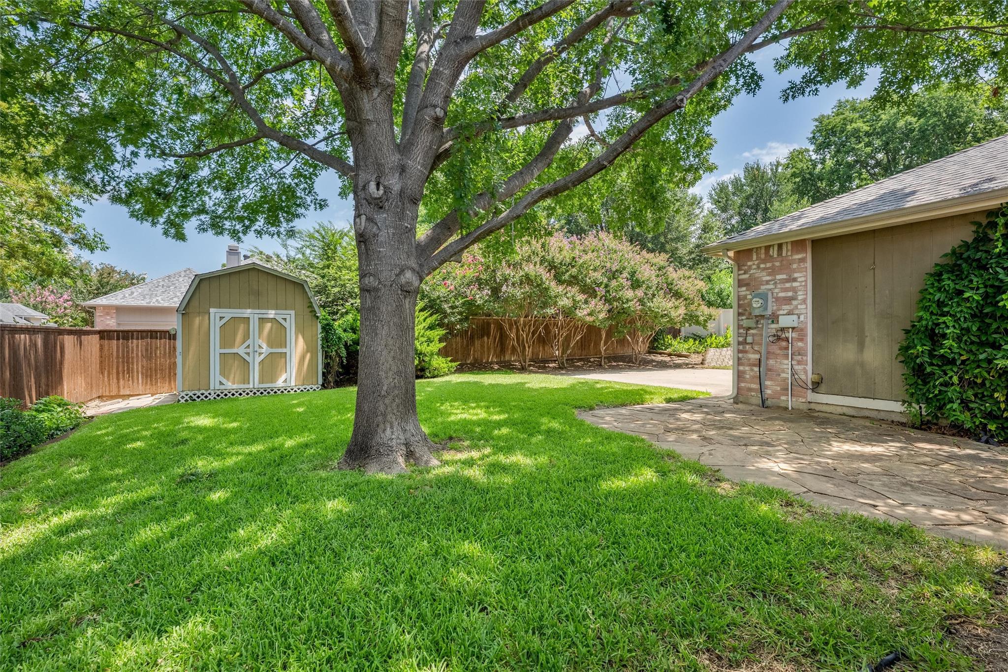 main property photo 30