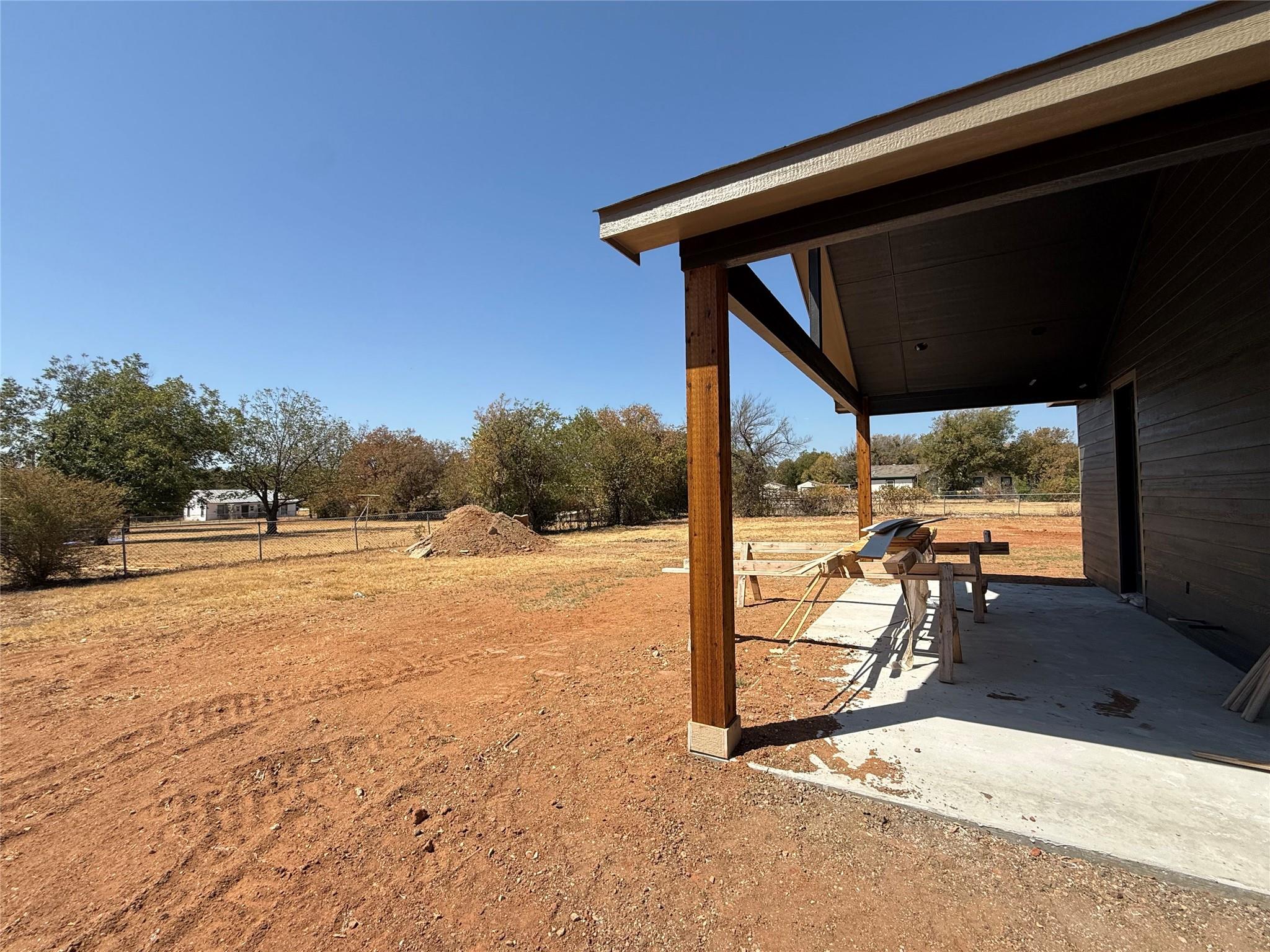 main property photo 10