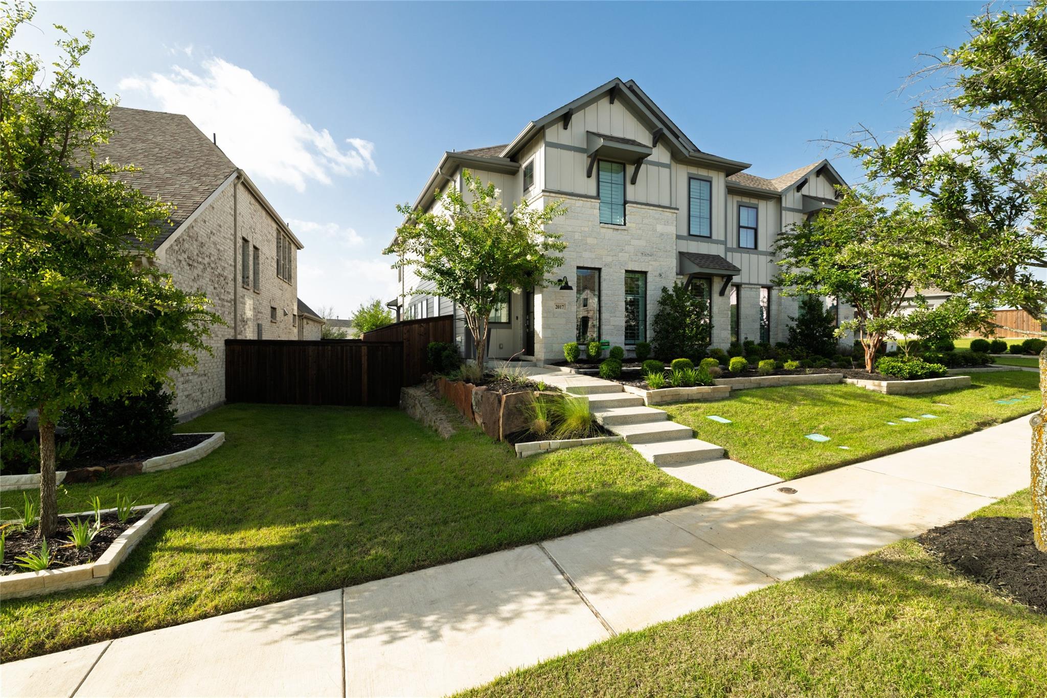 property viewer photo 4