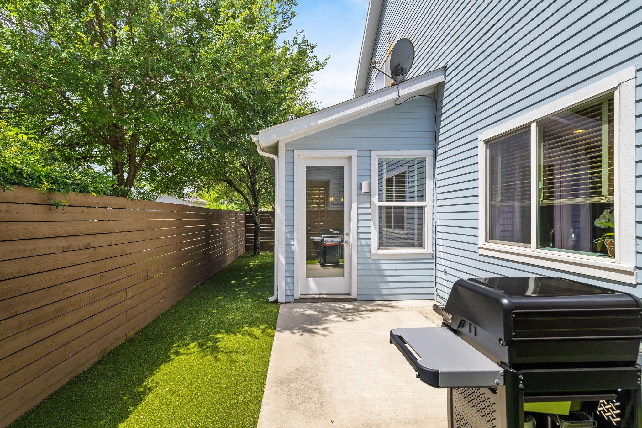main property photo 30