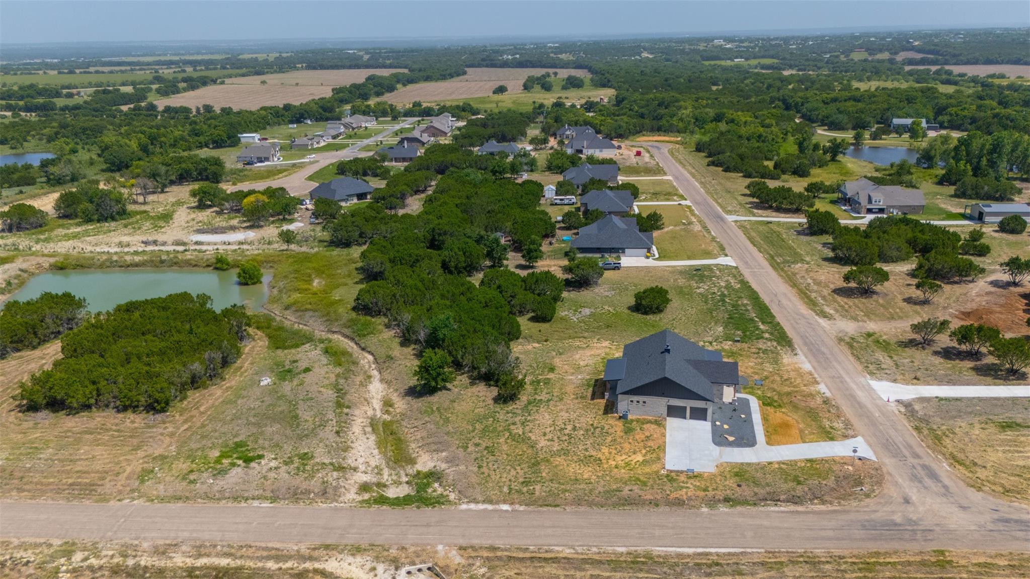 main property photo 31