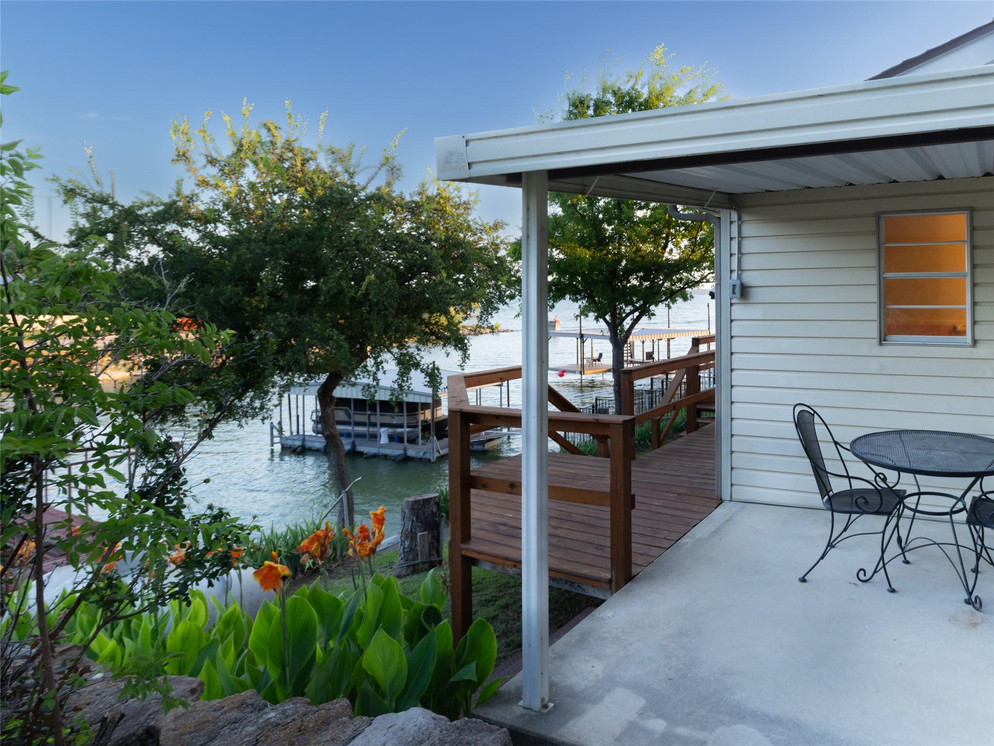 main property photo 9