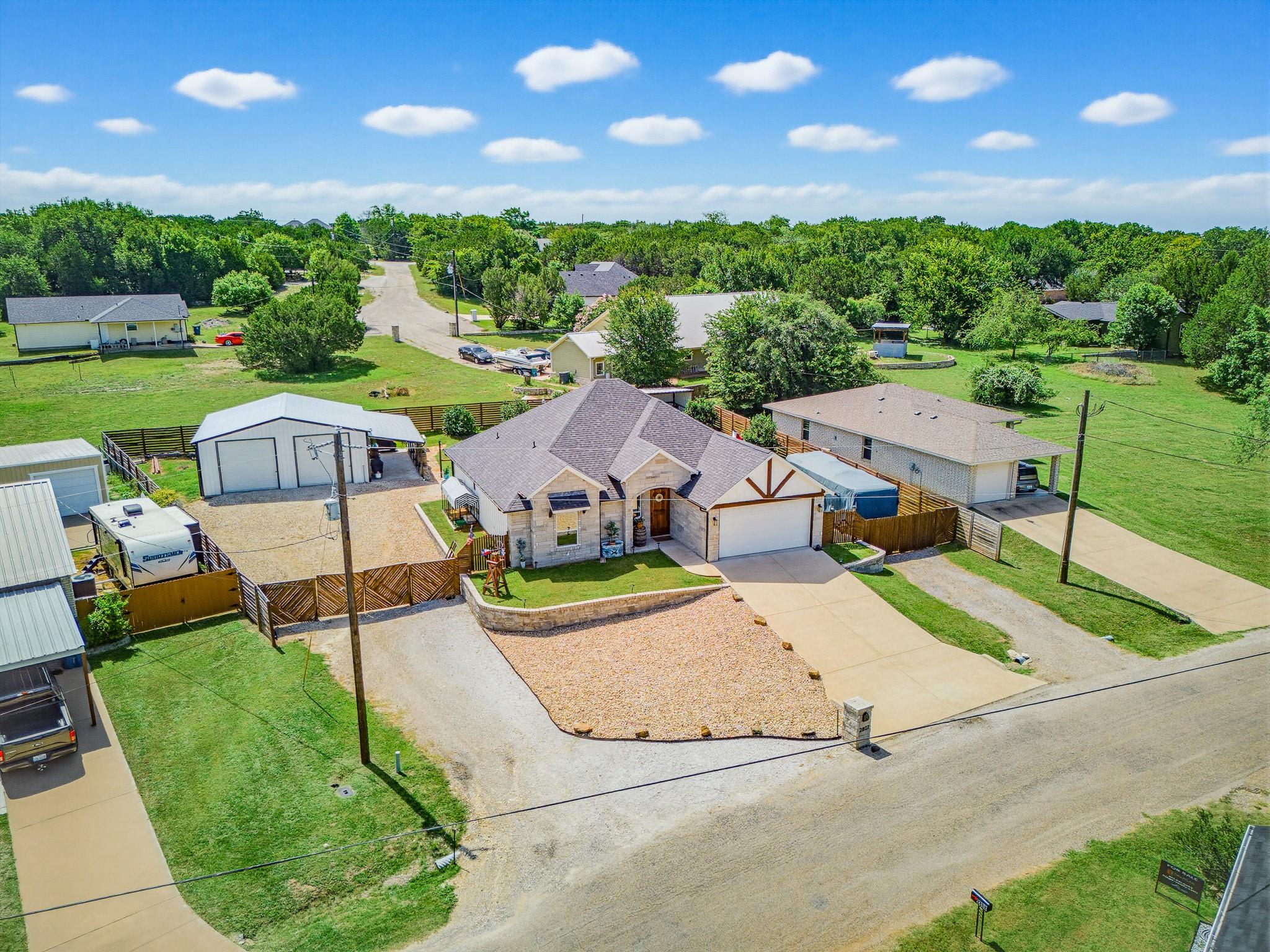 main property photo 34