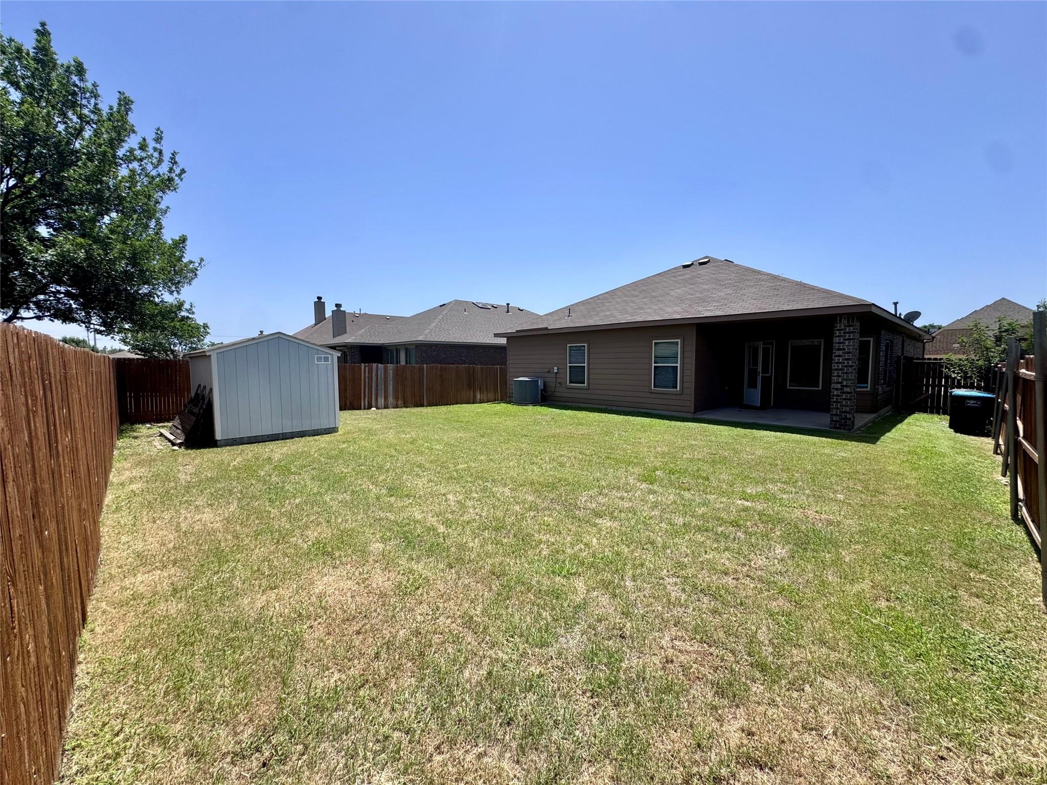 main property photo 10