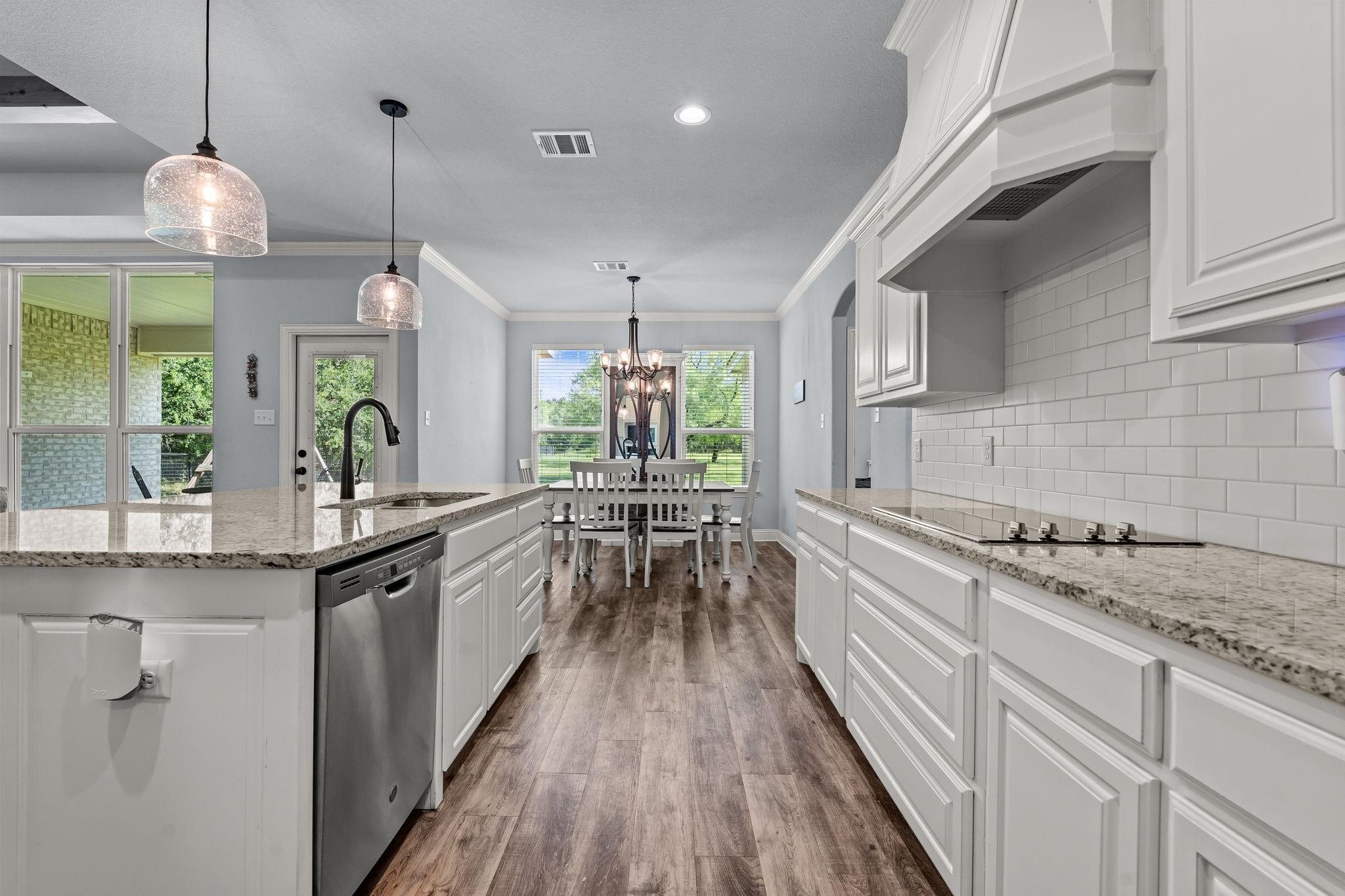 property viewer photo 15
