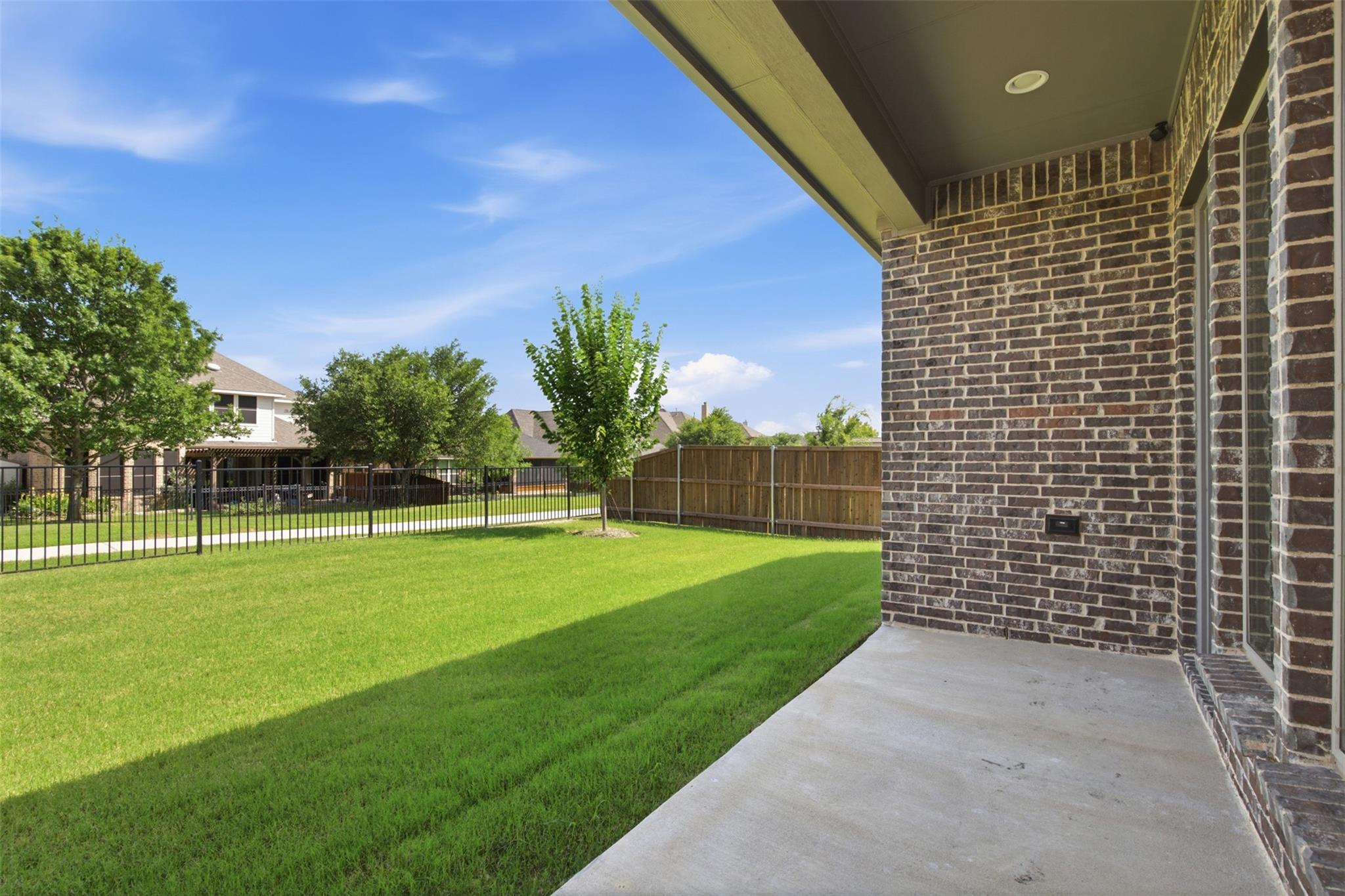 main property photo 20