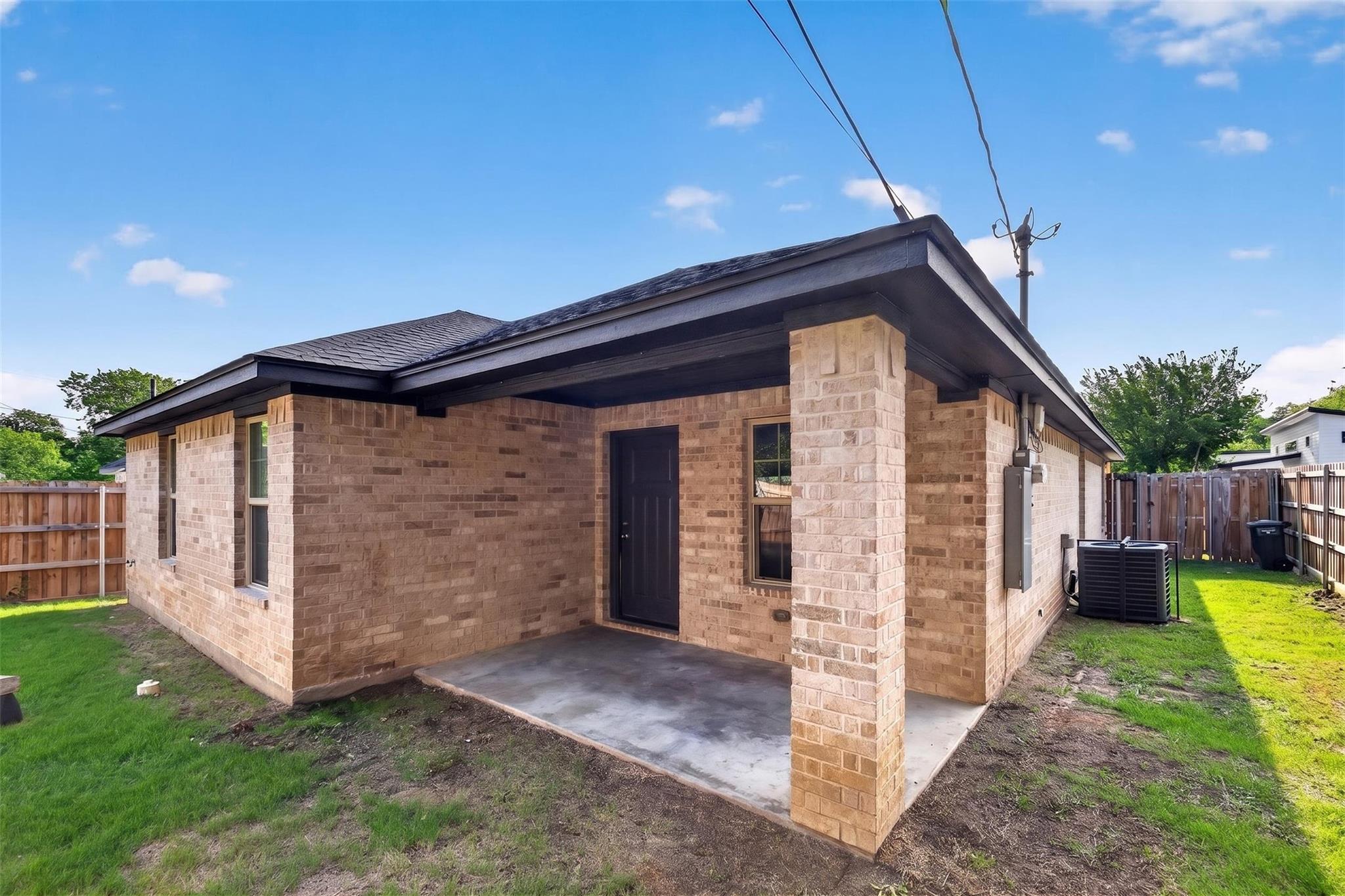 main property photo 20
