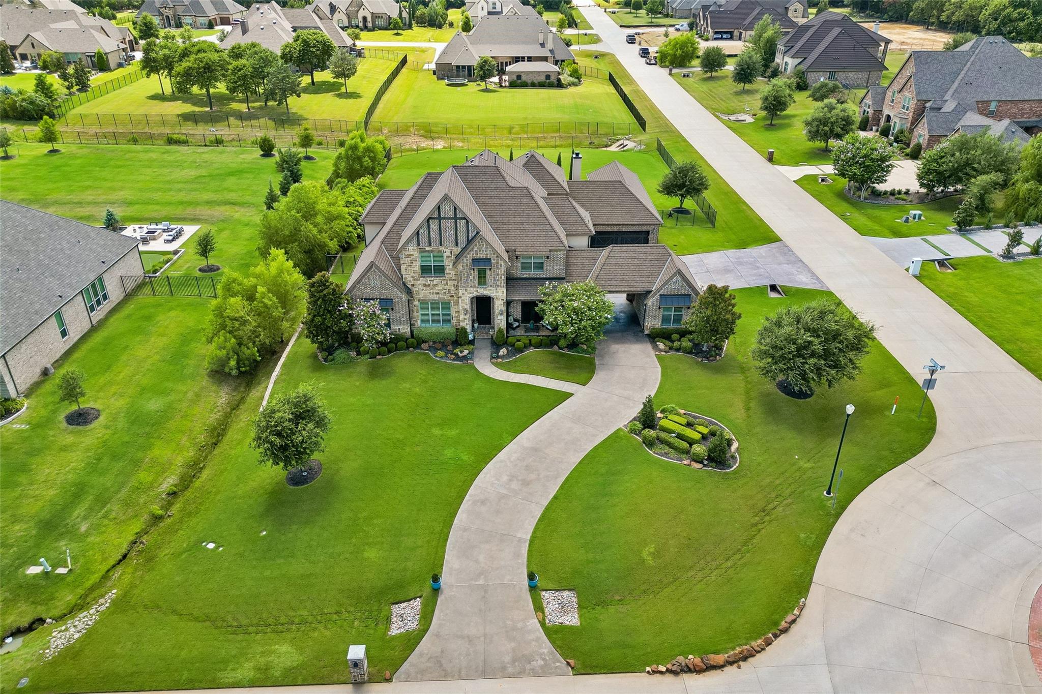 main property photo 3