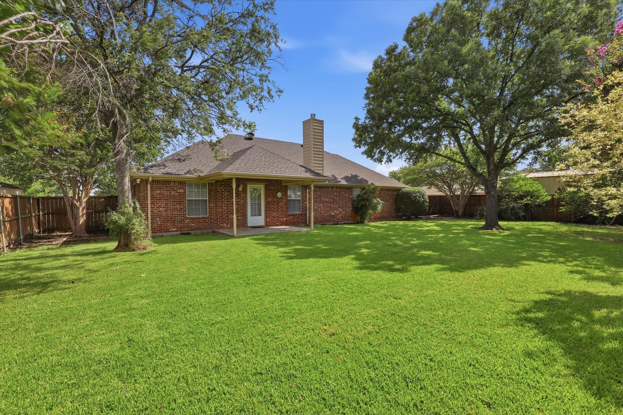main property photo 32