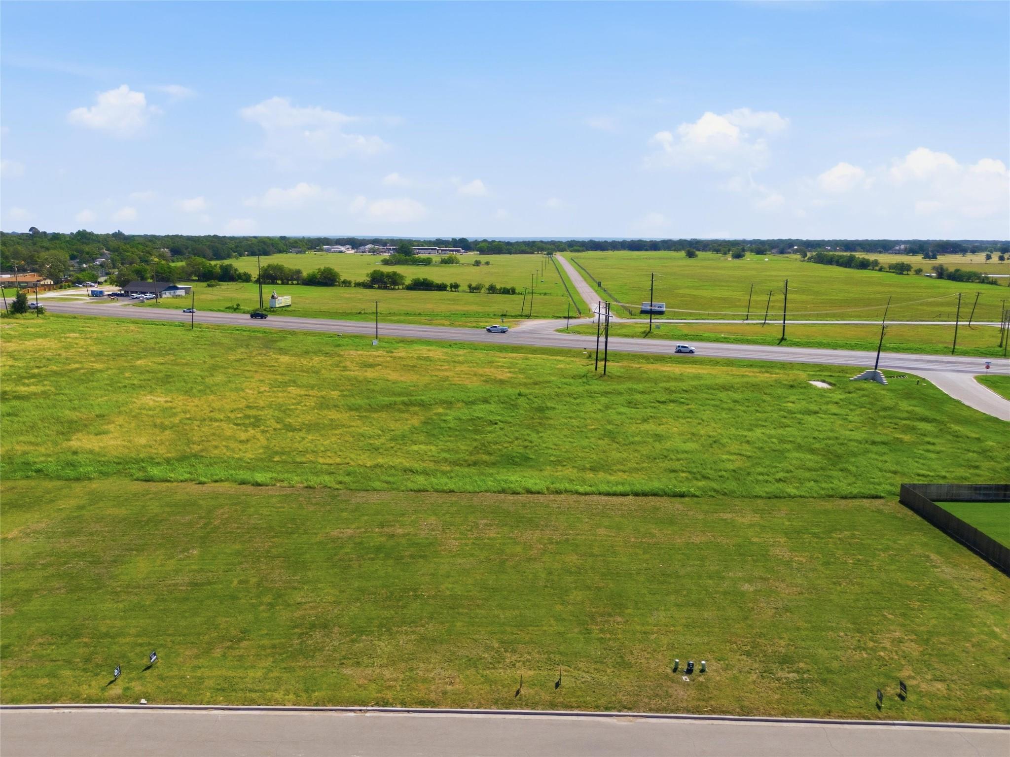 main property photo 4