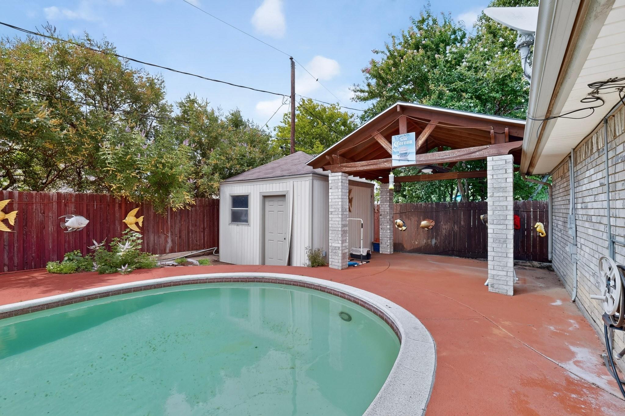 main property photo 23