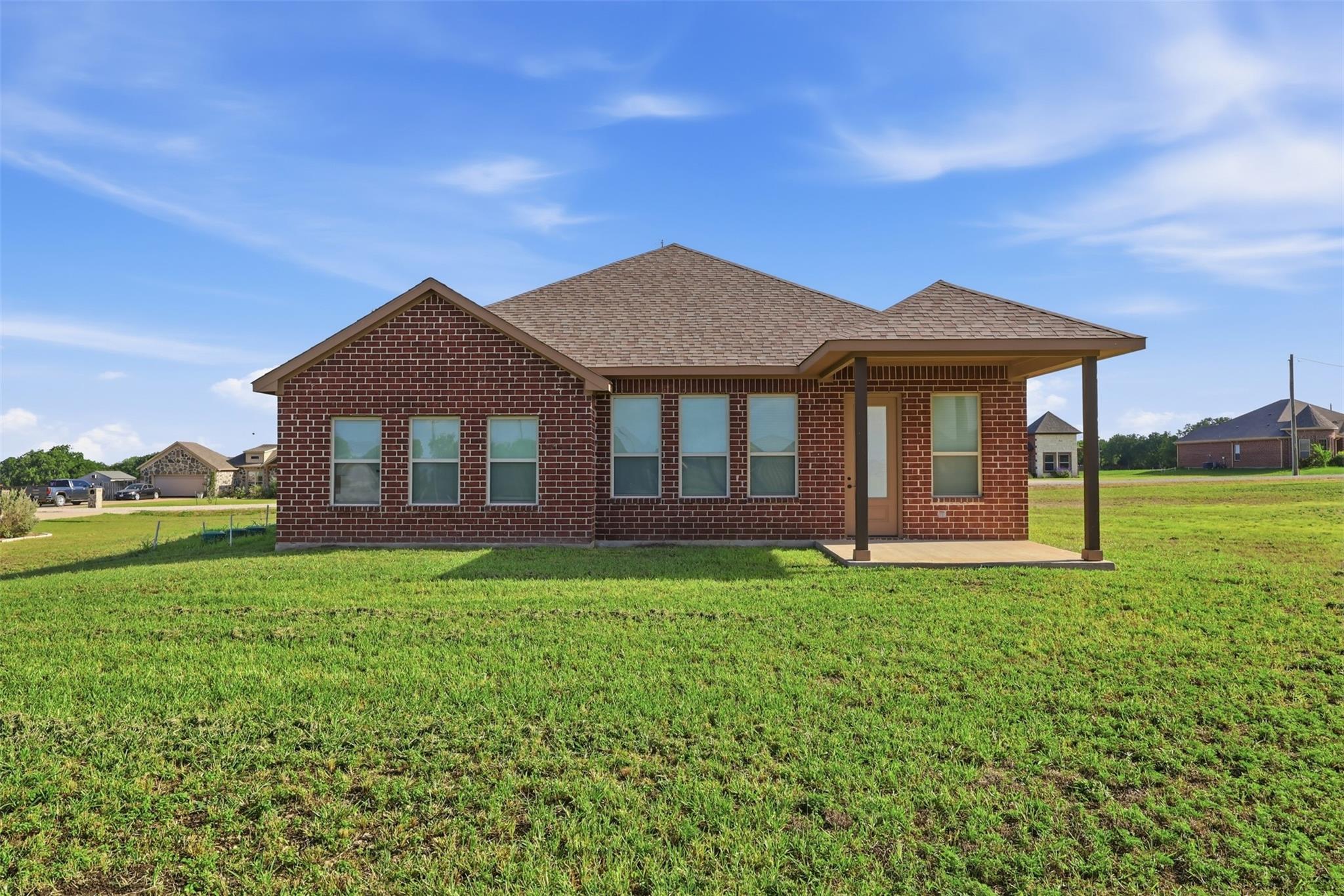 main property photo 18