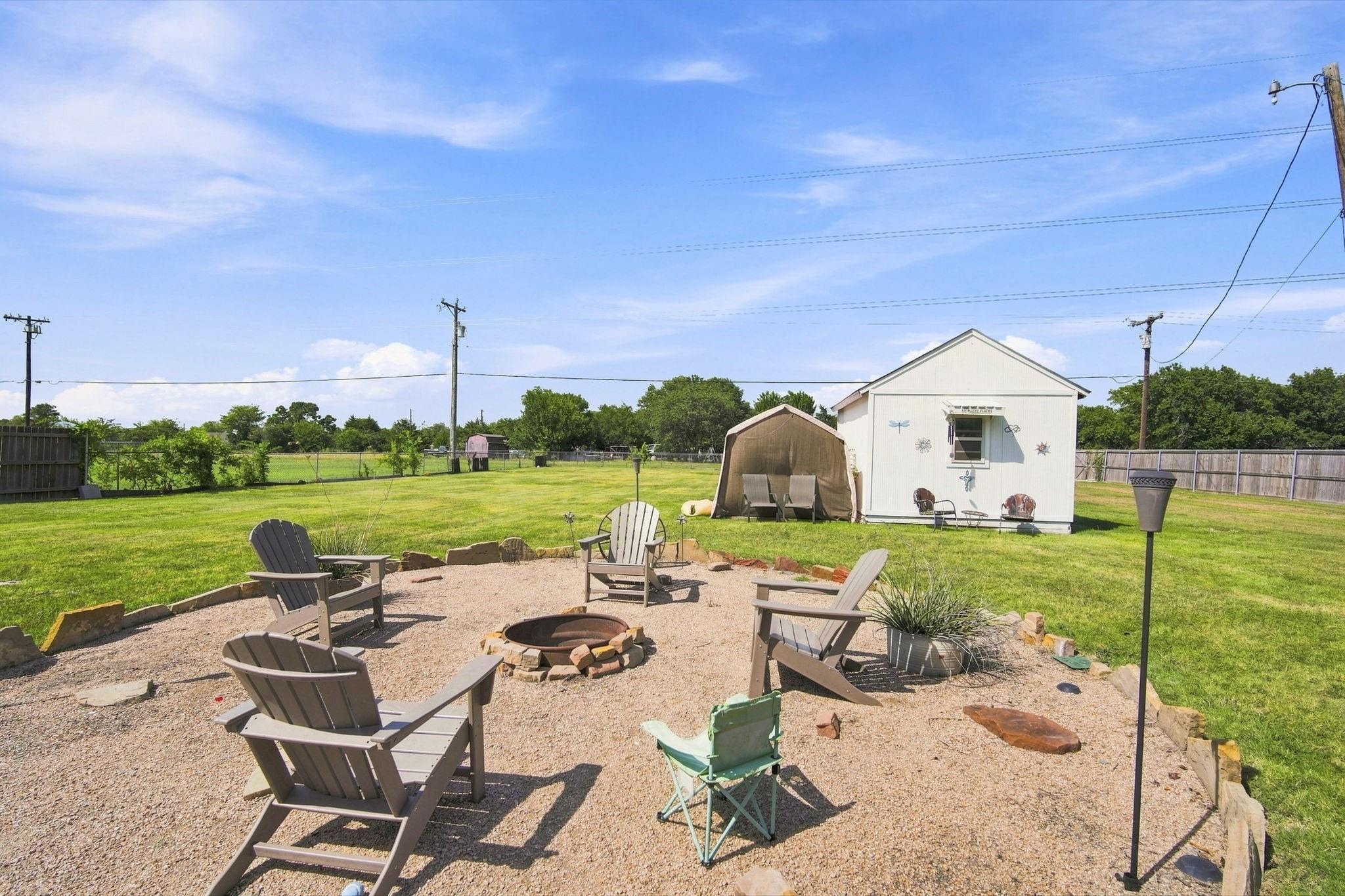 main property photo 14
