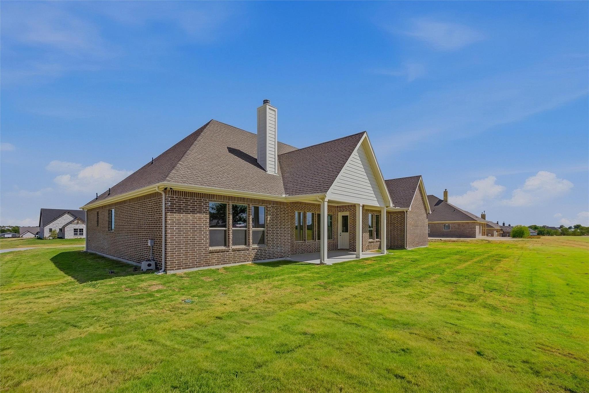 main property photo 29