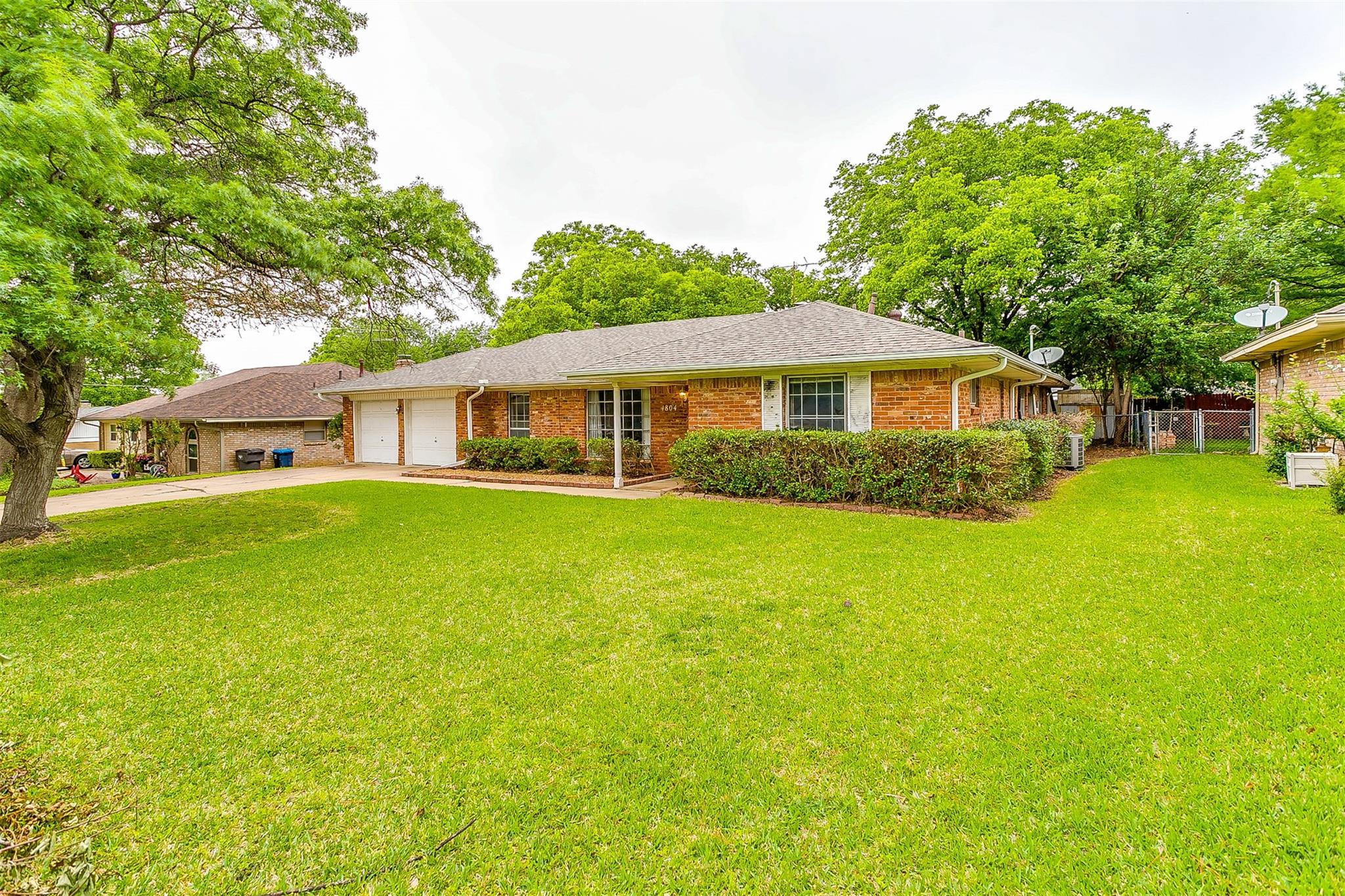main property photo 1