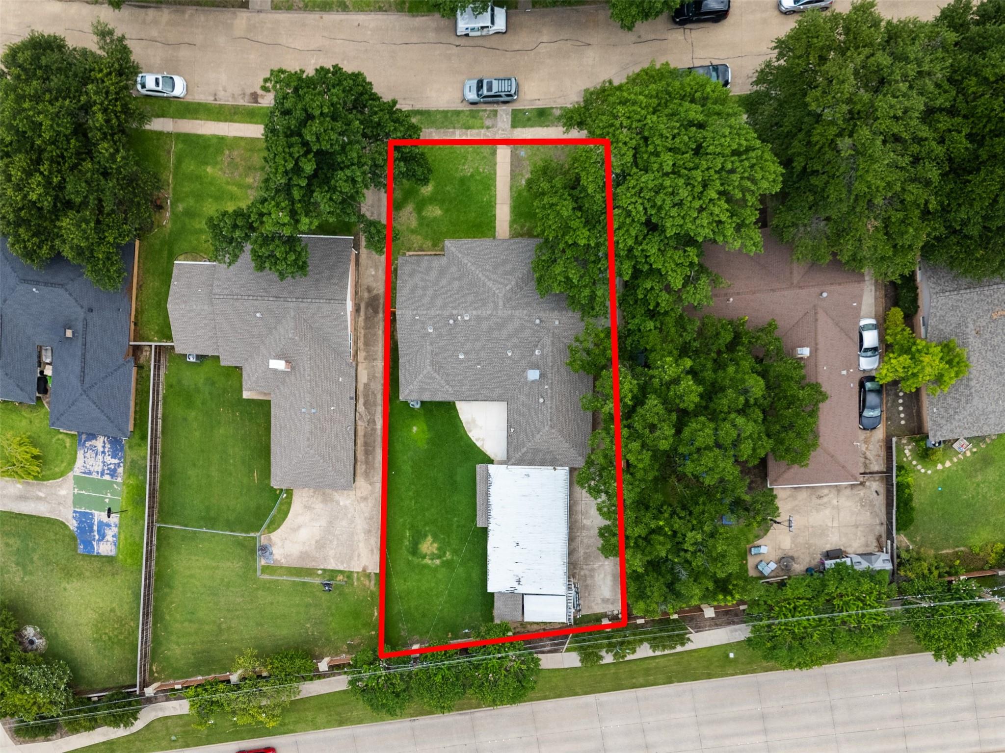 main property photo 28