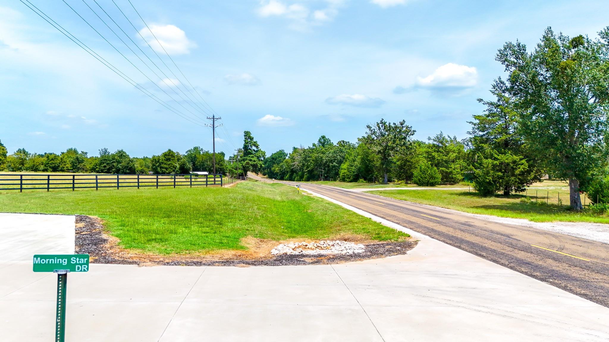 main property photo 15